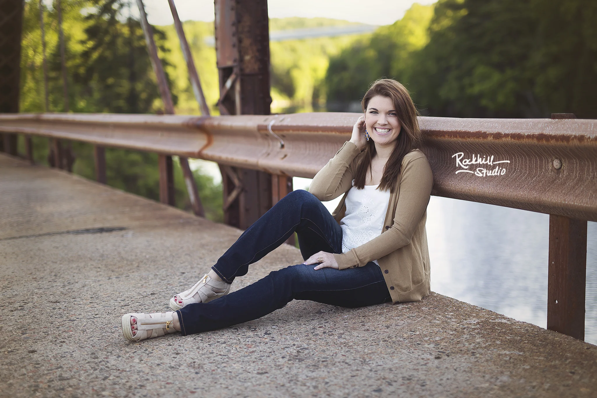 marquette-senior-photographer-michigan-upper-peninsula-3.jpg
