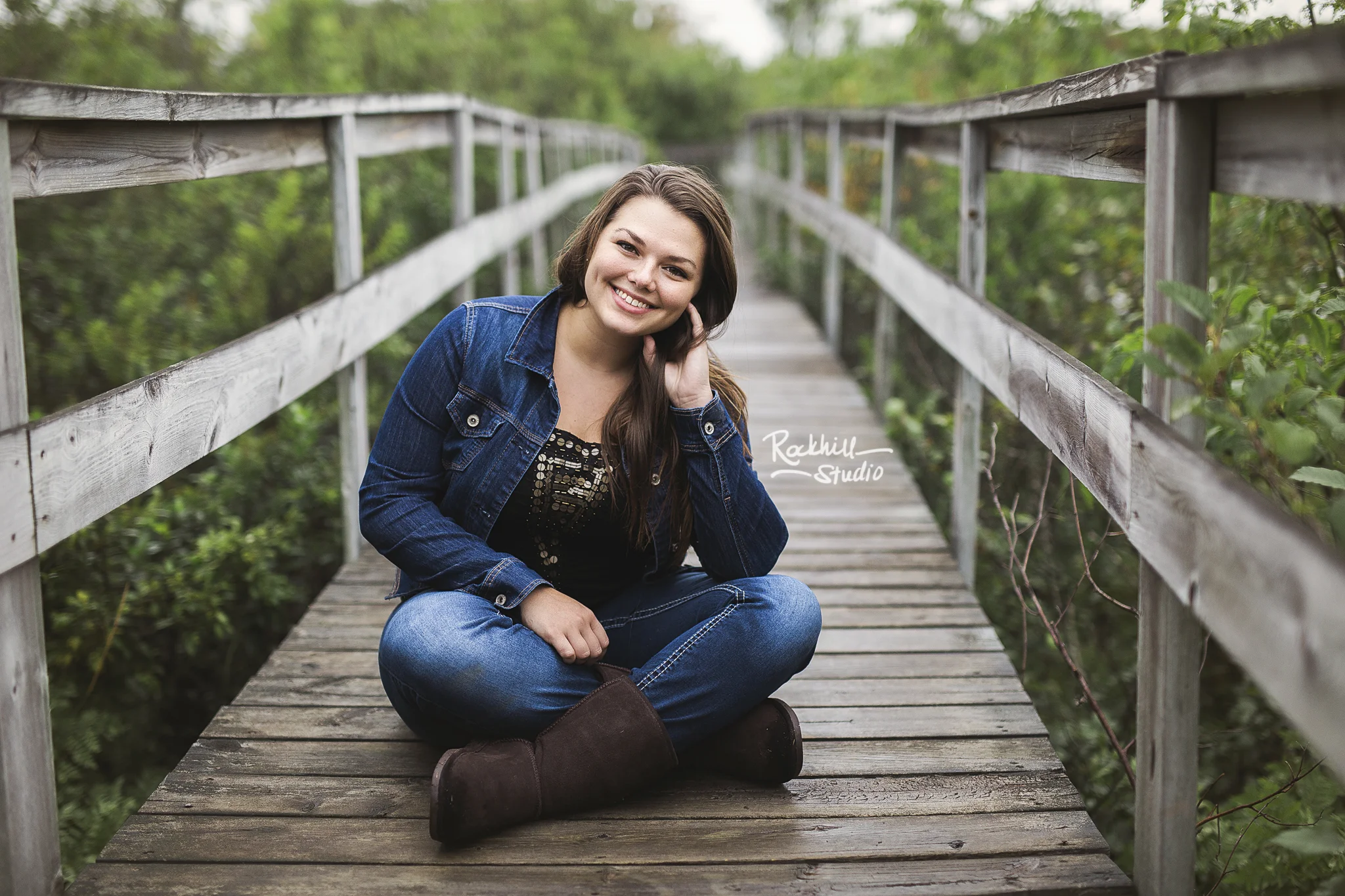 upper-peninsula-senior-photographer-marquette-rockhill-studio-michigan-girl-boardwalk.jpg