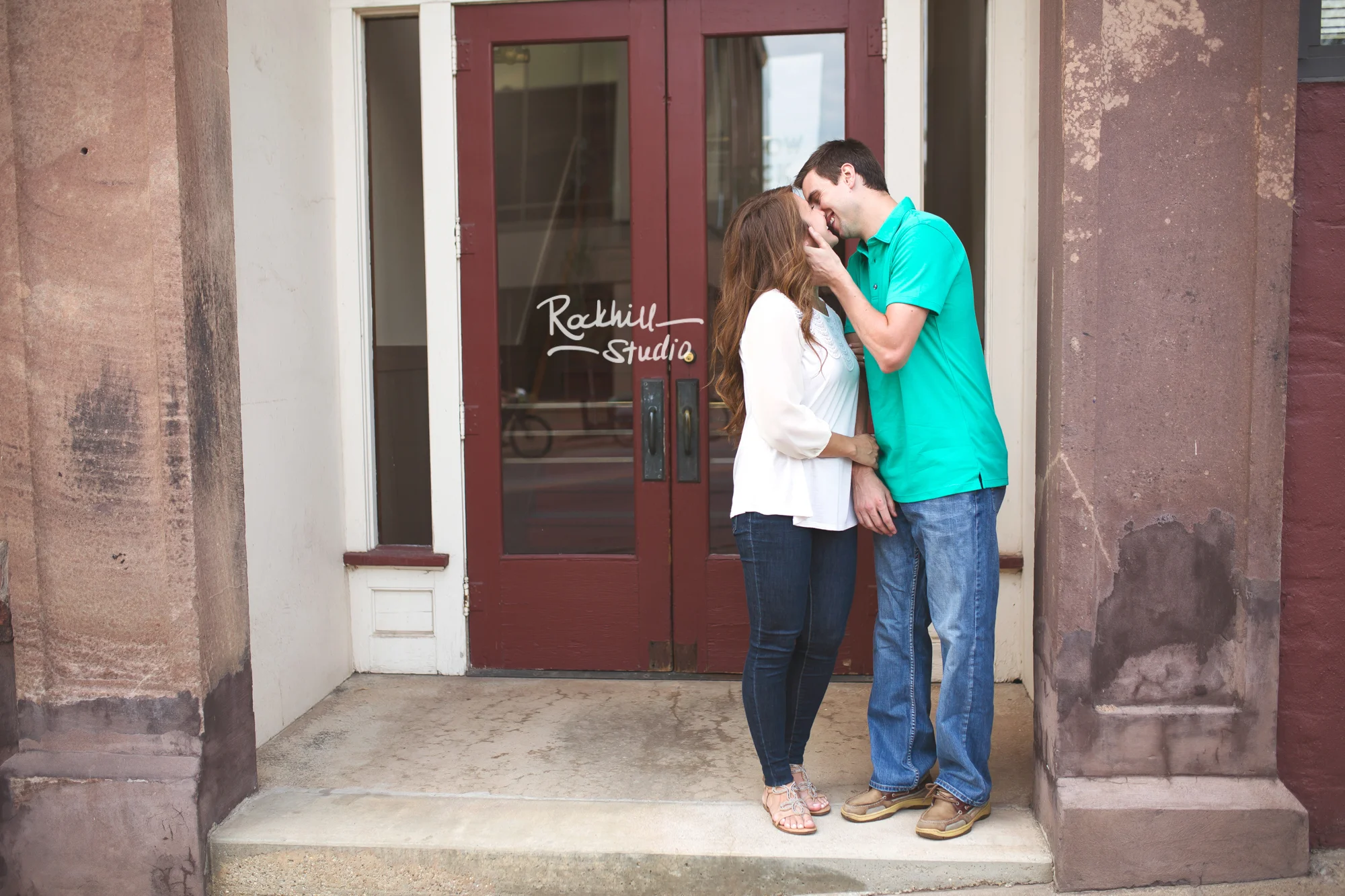 Rockhill-studio-marquette-michigan-upper-peninsula-engagement-session-downtown-10.jpg