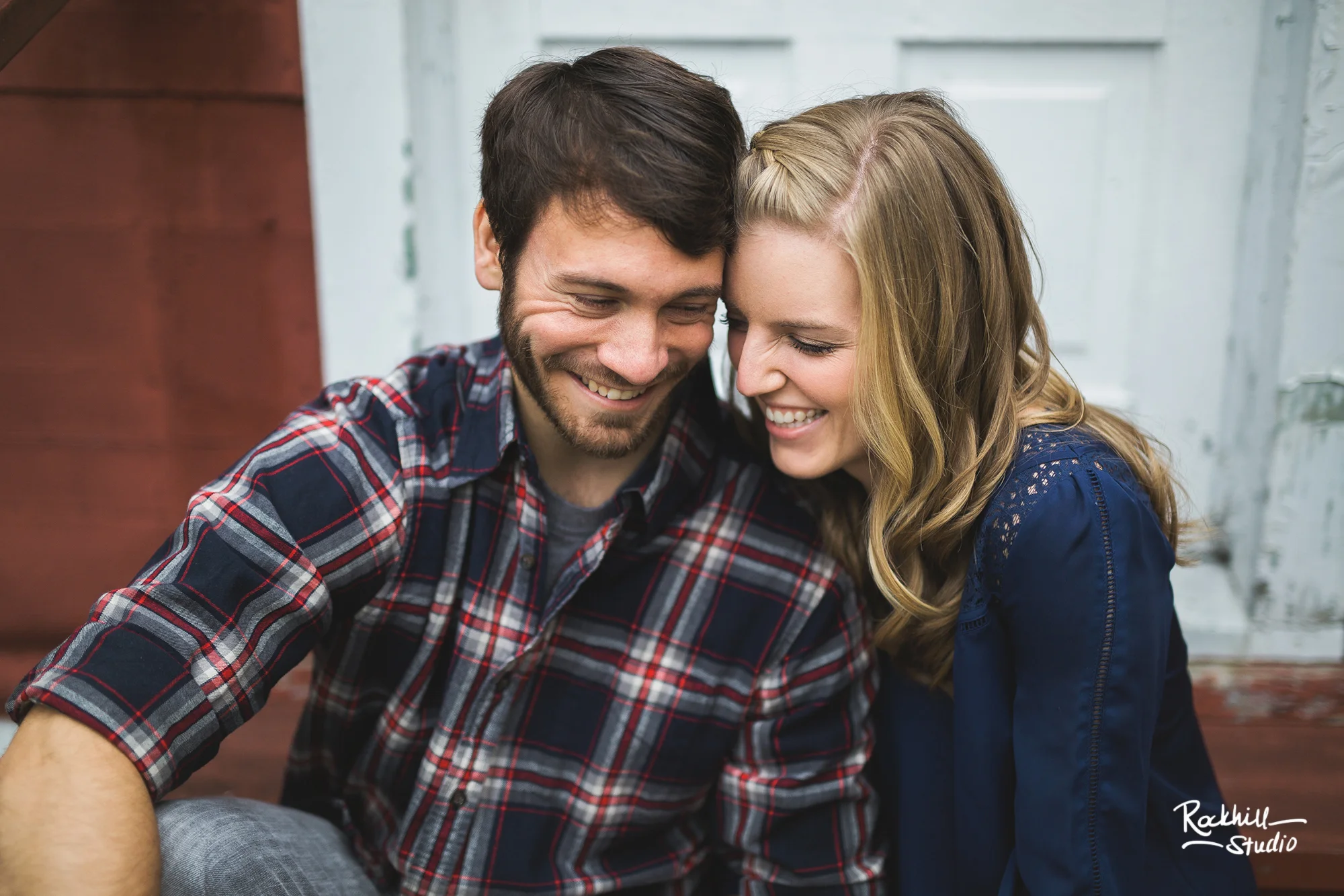 rockhill-stuido-newberry-michigan-engagement-photography-upper-peninsula-fall-cabin-17.jpg