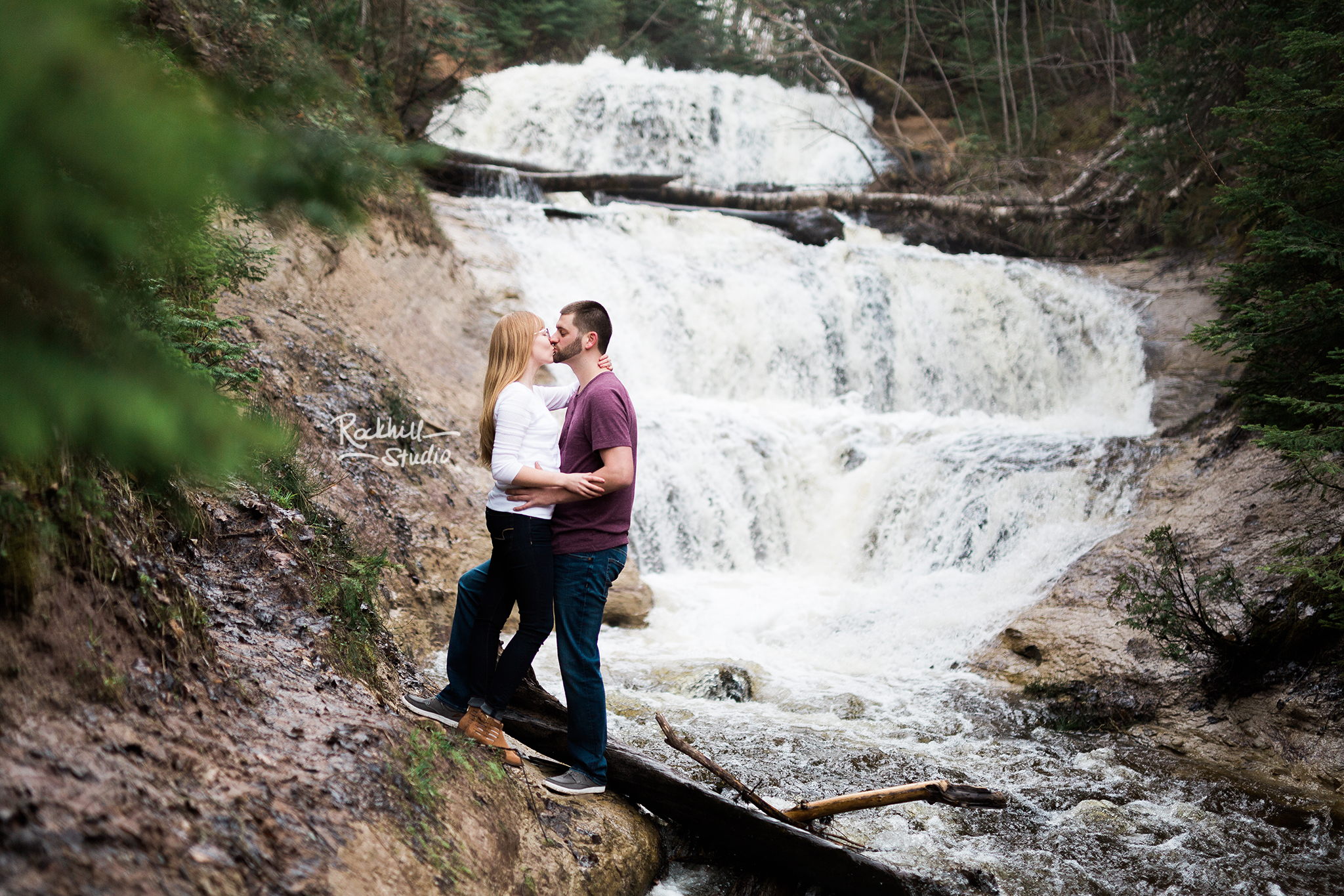 northern-michigan-wedding-engagement-photographer-grand-marais-rockhill-jj-5.jpg