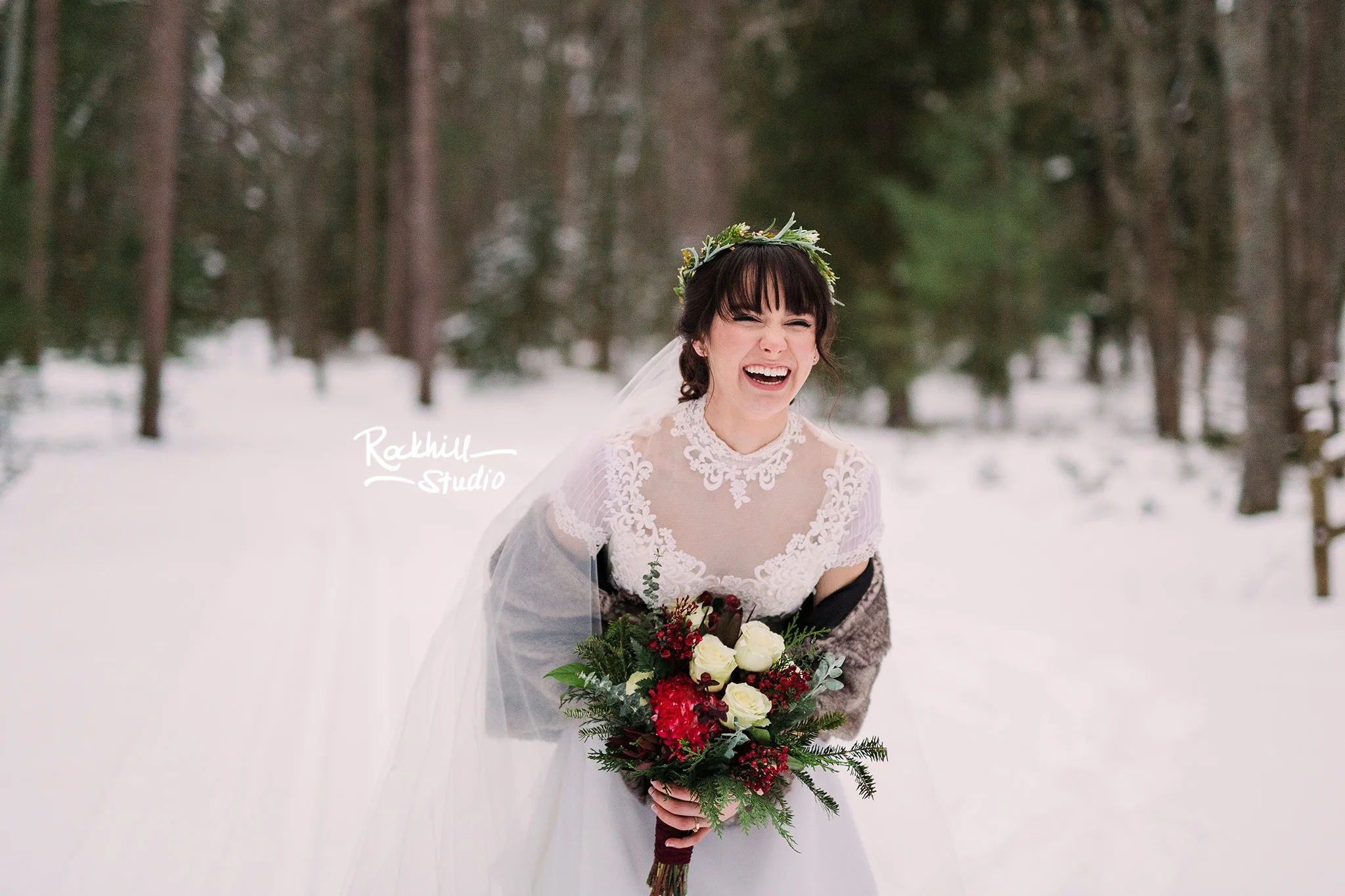 traverse_city_wedding_photographer_winter_rockhill_bride_1.jpg