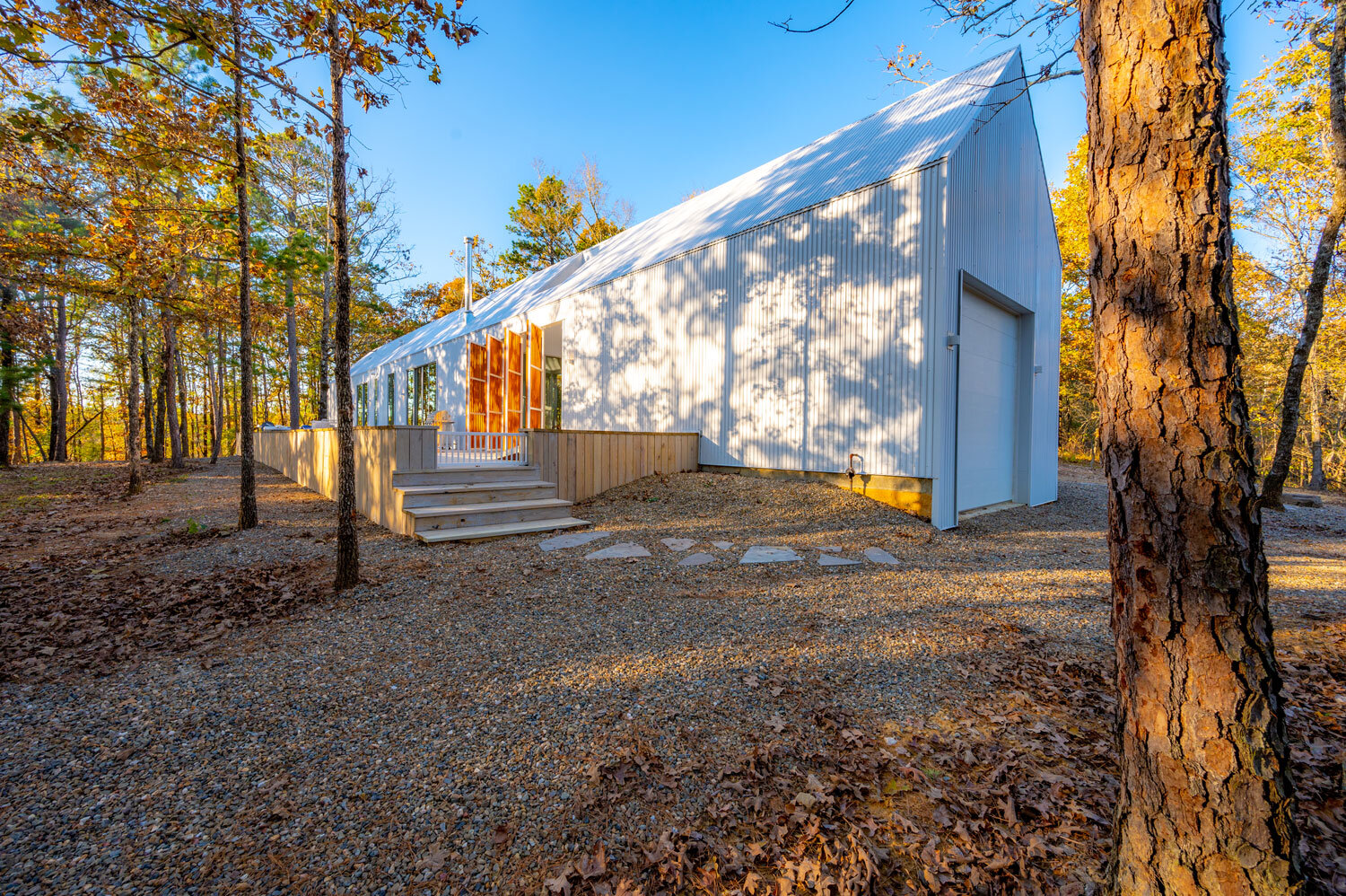 woodland-hills-exterior-porch5.jpg