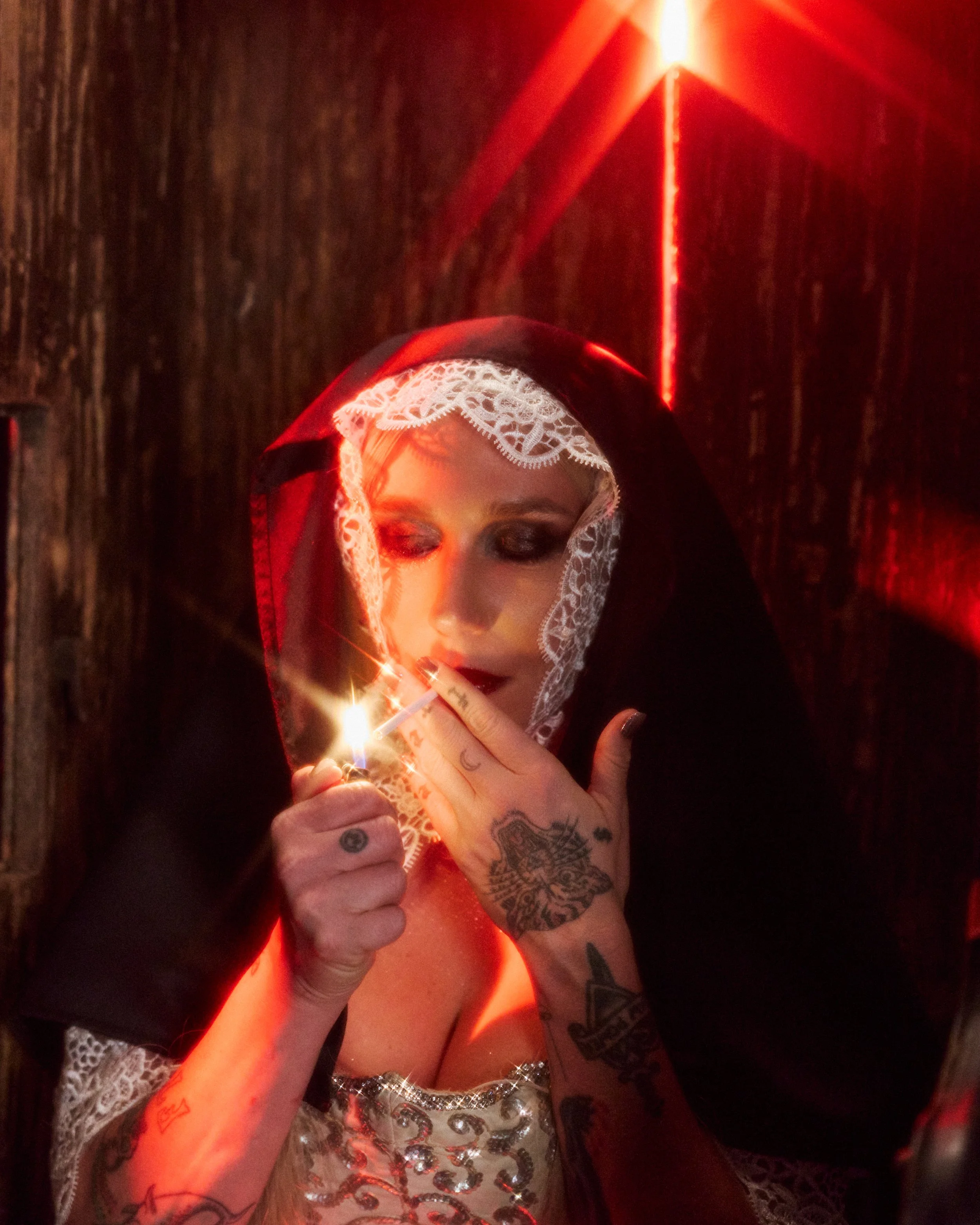 050826-KESHA_AO_ORAGAMI_DIGI-1085.jpg