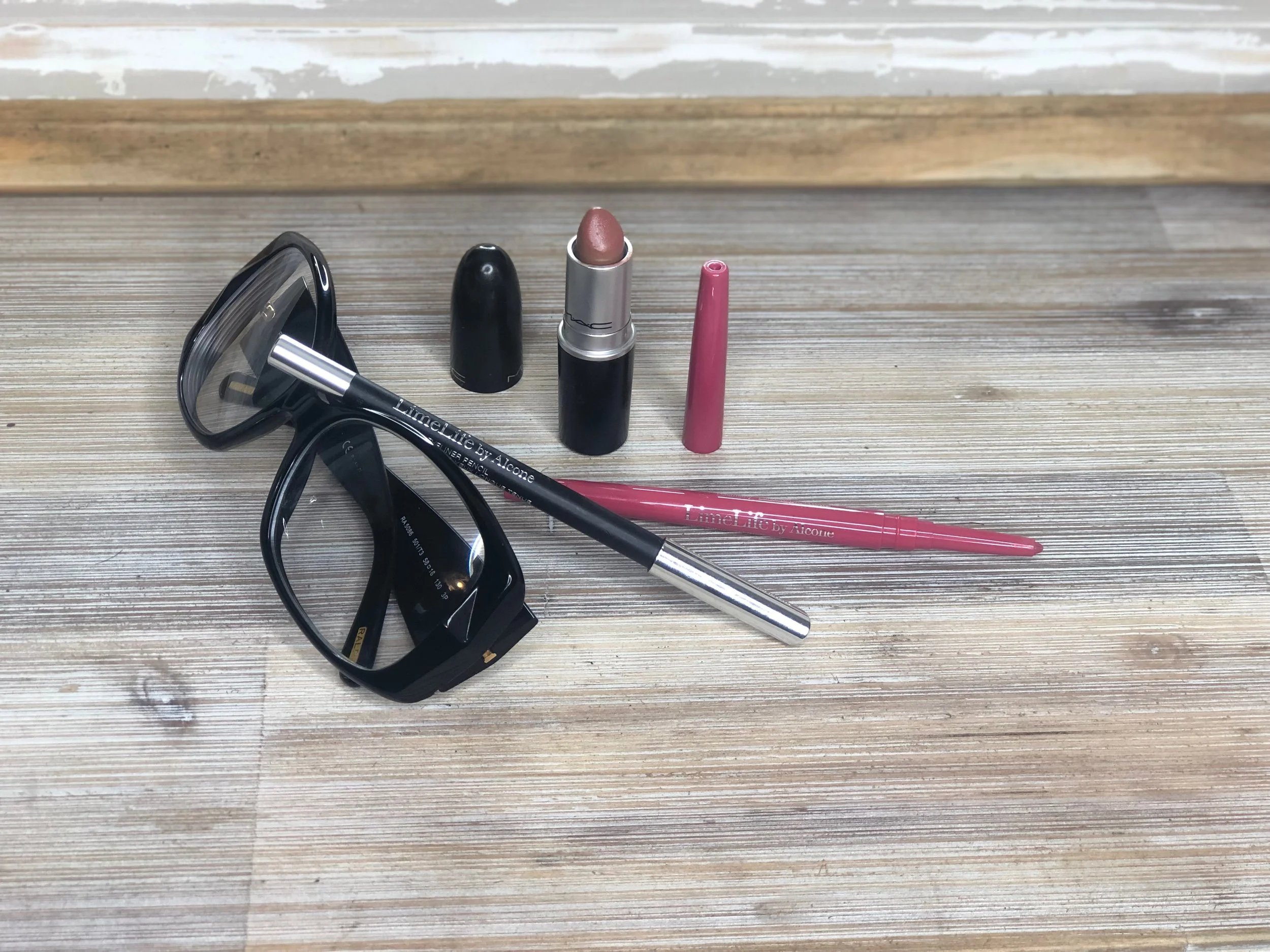 LimeLife’s Enduring Eye Liner in Black and Enduring Lip Liner in Festive Pink along with MAC lipstick in Fresh Brew