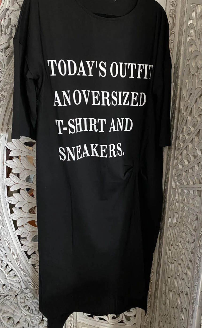 Oversized T Close up.jpg