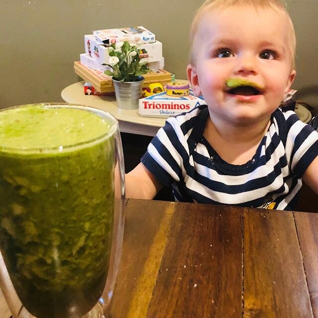 Need some body cleansing or detox ?
Like baby Lily try our healthy and delicious green smoothies...
#smoothies #organic #healthy @lamaisondemaggie