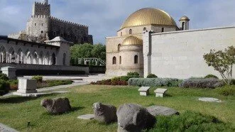    Citadelle (ribat) d’Akhaltsikhe en Géorgie, avec sa mosquée   
