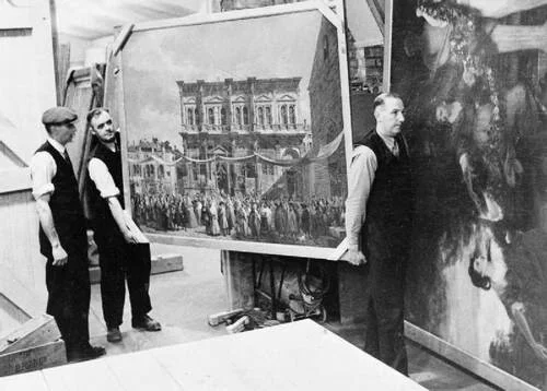 Évacuation des œuvres de la National Gallery pendant la Seconde Guerre mondiale, vers 1939, photographie, photo : Imperial War Museums 