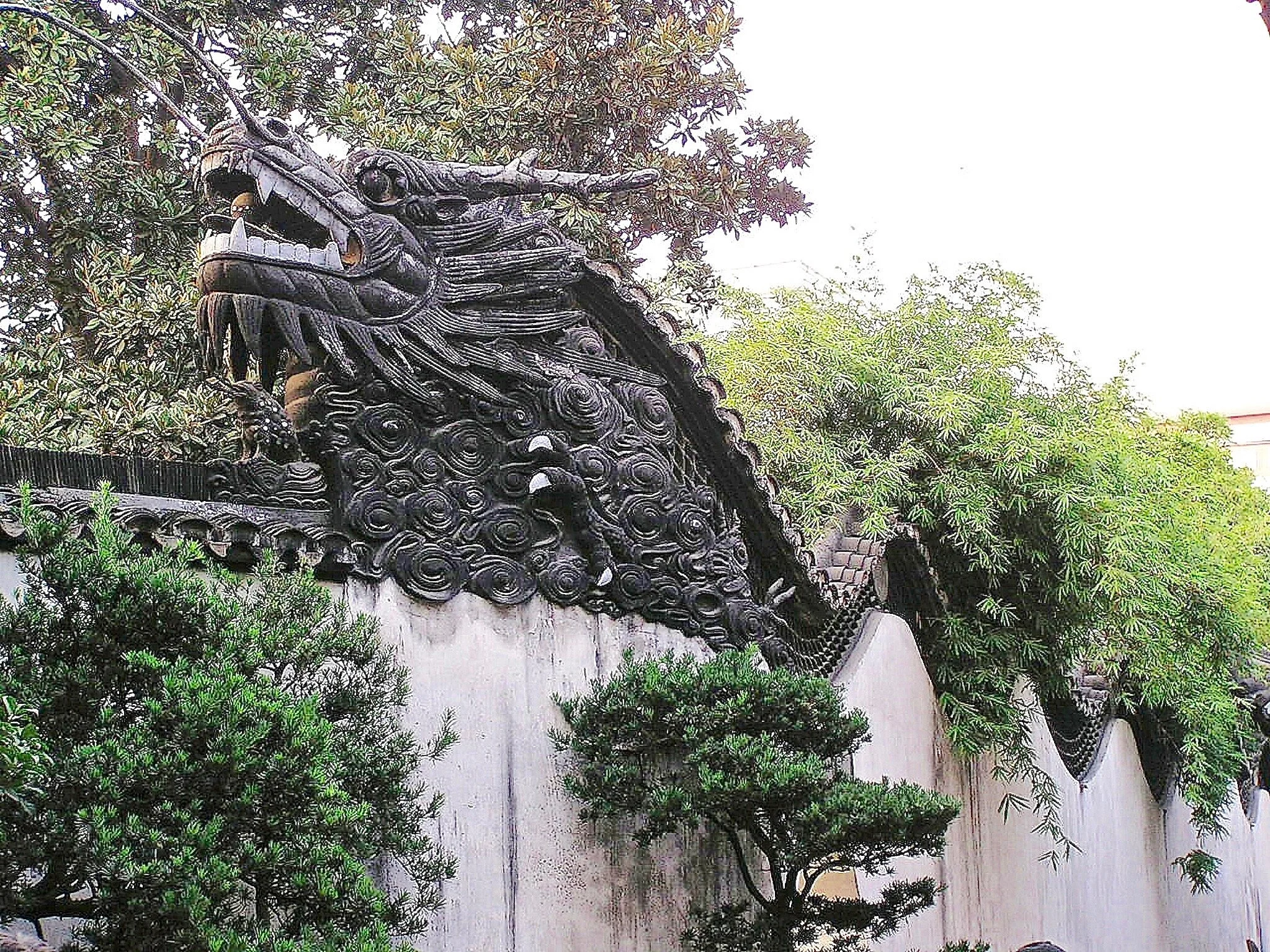 Mur de clôture du jardin du mandarin Yu à Shanghai (Chine).