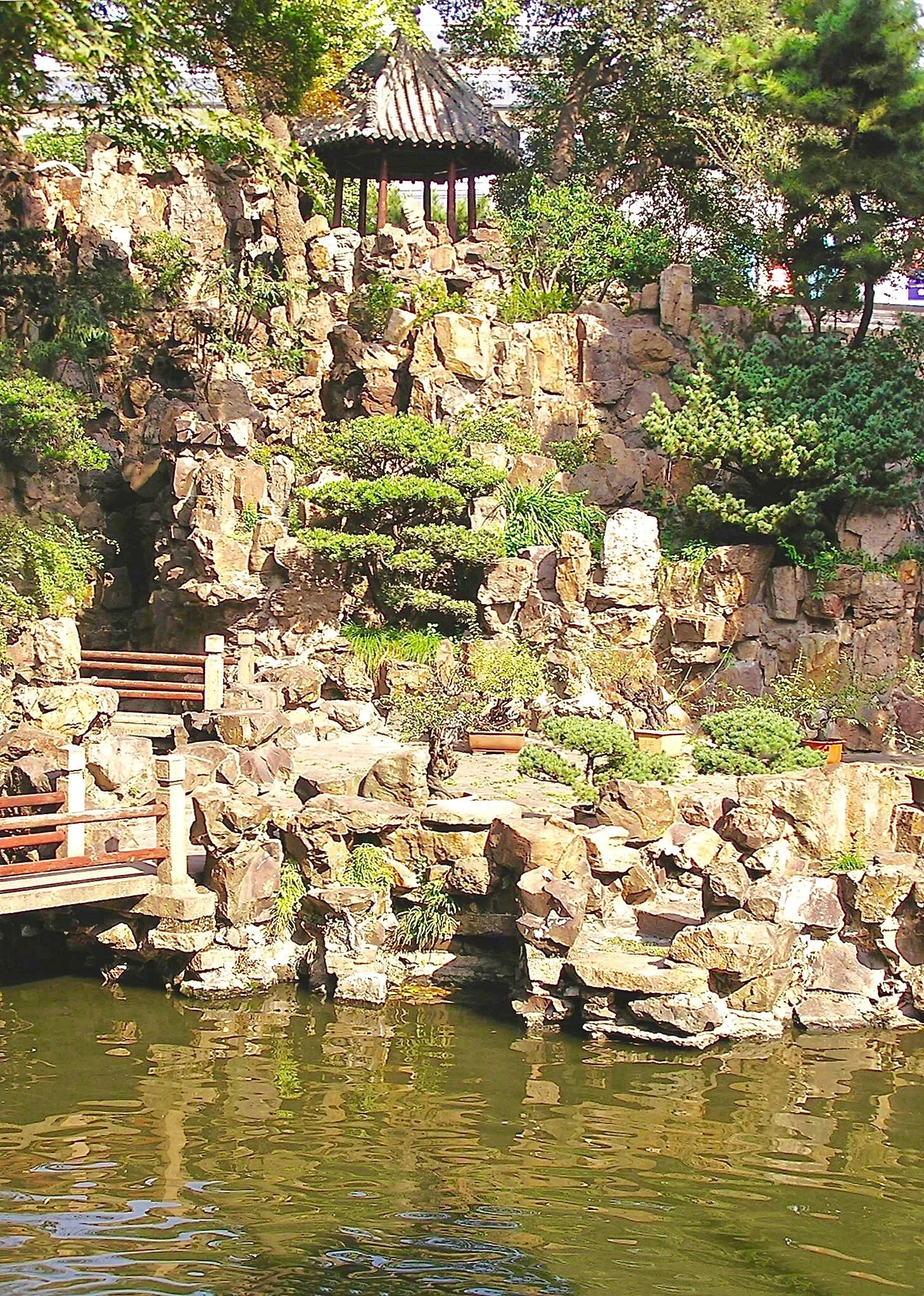 « Montagne » du jardin du mandarin Yu à Shanghai (Chine).
