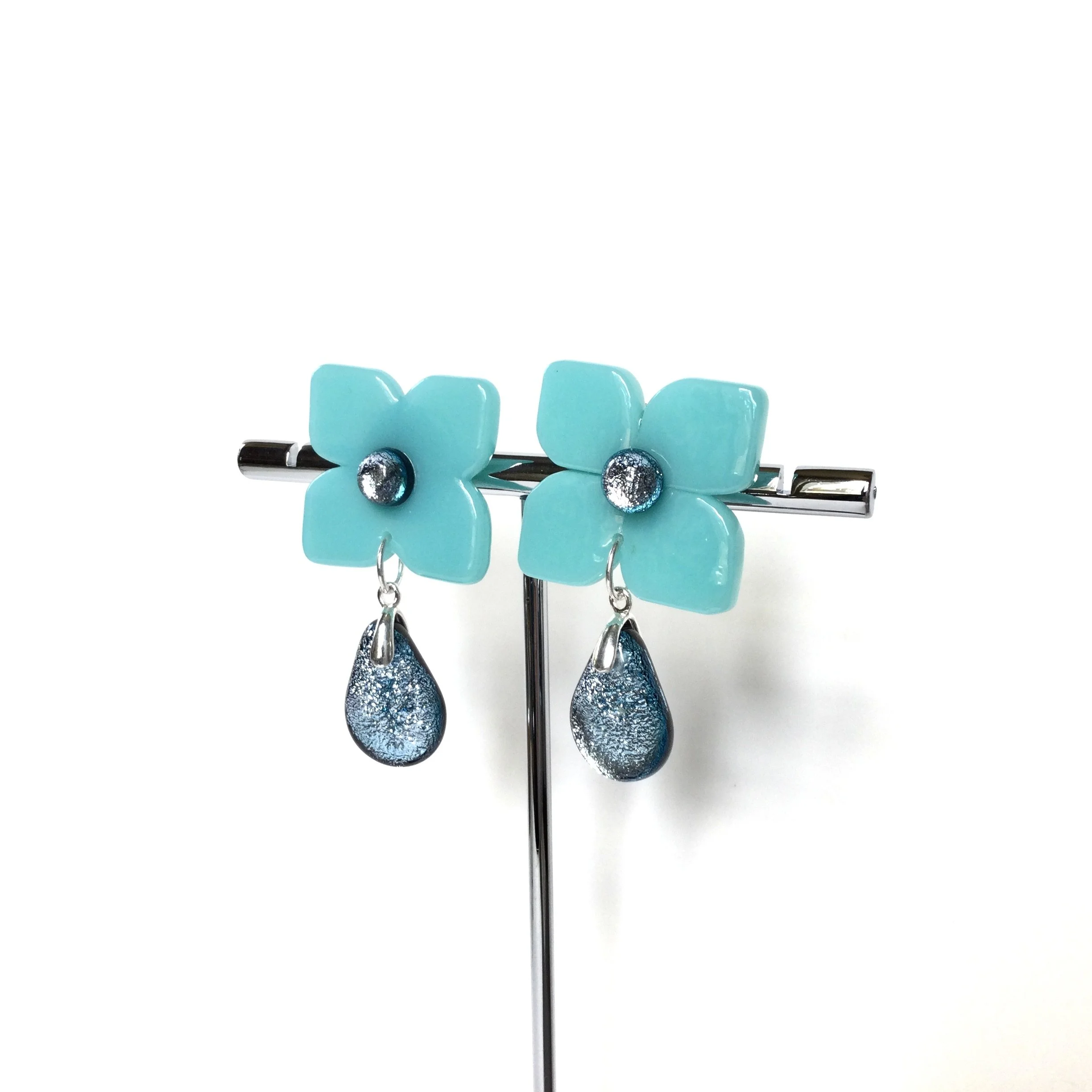 Clips CLEMATITE pendantes D3FD2481-91C3-4DD4-A1CB-DC6FA3014AEE_1_201_a.jpeg