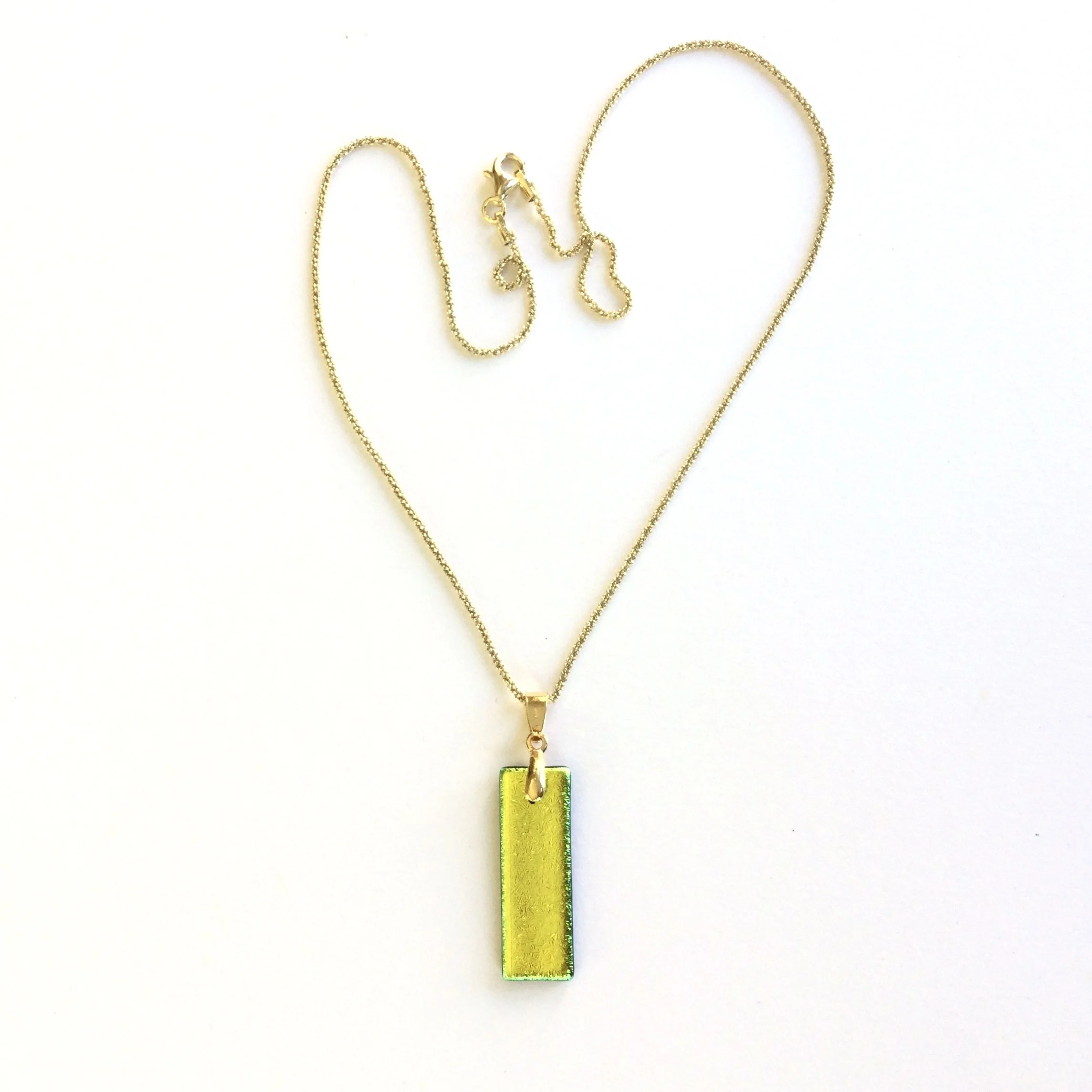 Pendentif IRIS cétoine doré 9C79C111-D931-4CA3-9004-AD9D3E2BF7F0_1_201_a.jpeg