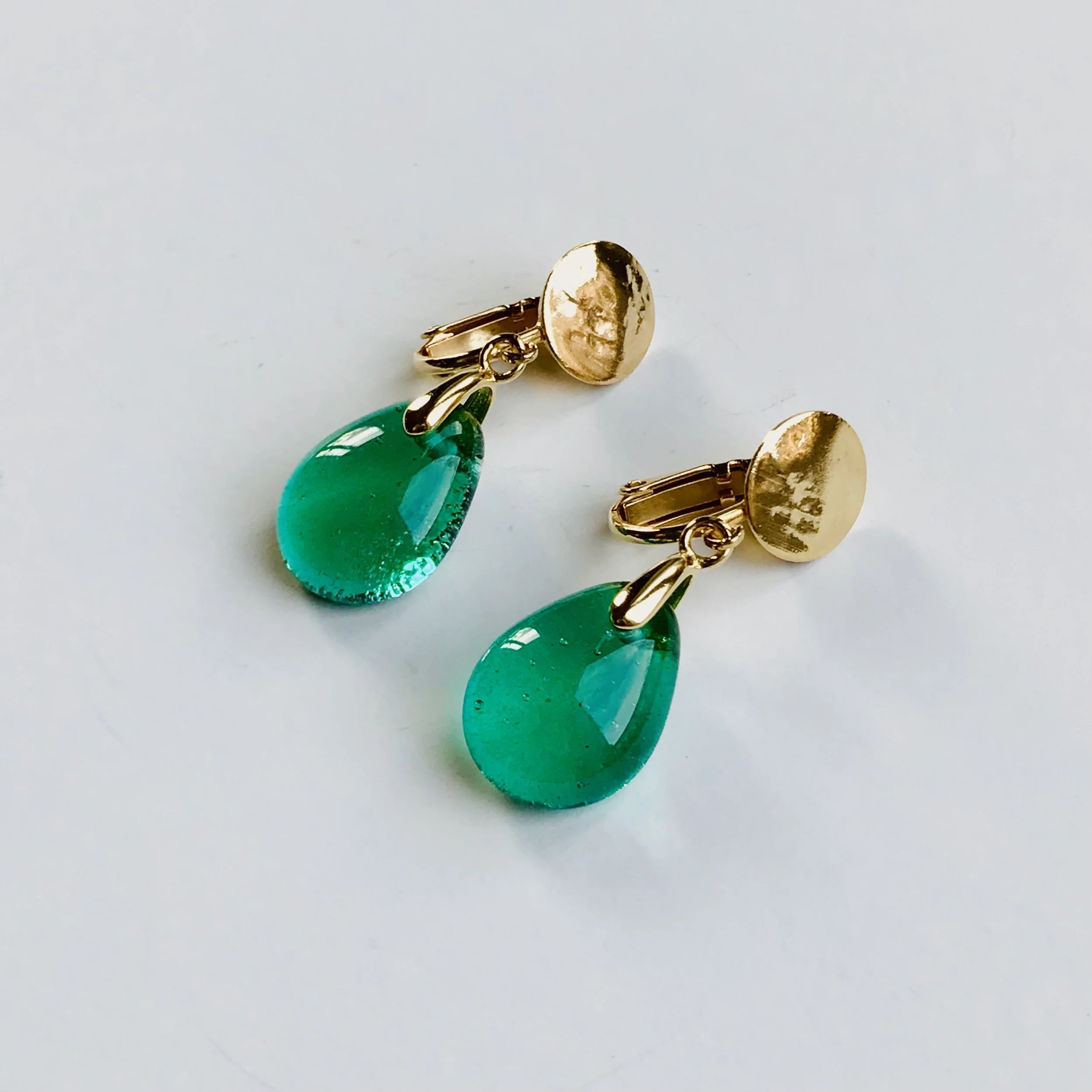 Clips perle émeraude B0E74C1F-7391-4296-BCFD-EA9CAA8C27A0_1_201_a.jpg