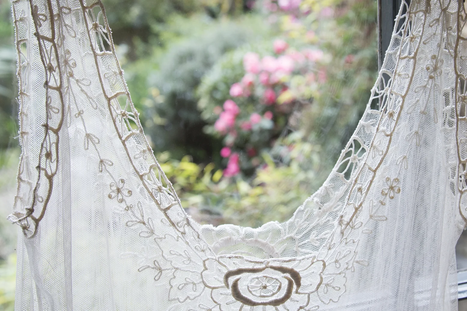 _SHOP INTO GARDEN CQ9R1792.jpg