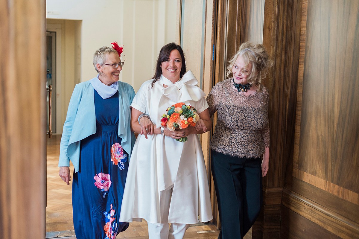 Beautiful bride Jess wore the Halfpenny London Bow jacket for her laid back London wedding