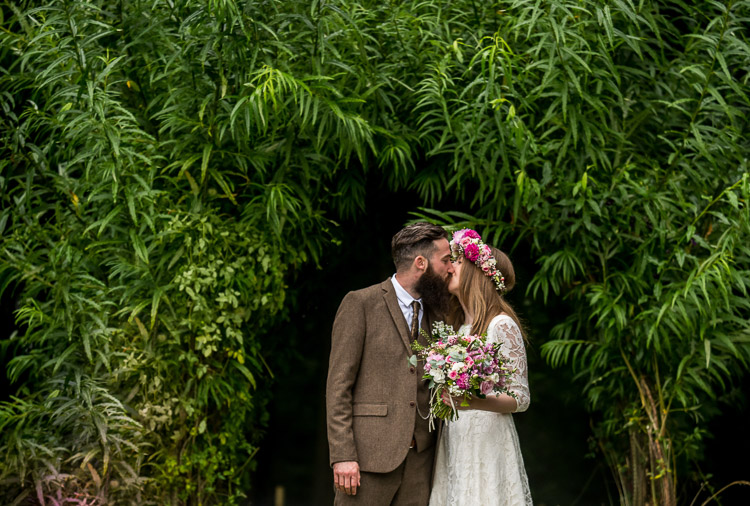 Beautiful bride Rebecca wore a wedding dress by Halfpenny London