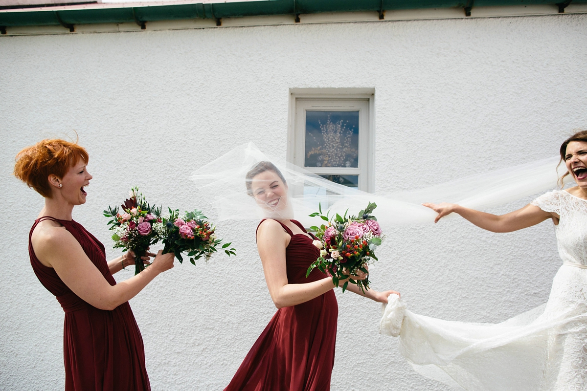 Beautiful bride Jennifer wore a wedding dress by Halfpenny London
