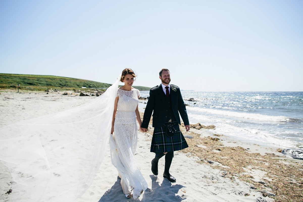 Beautiful bride Jennifer wore a wedding dress by Halfpenny London