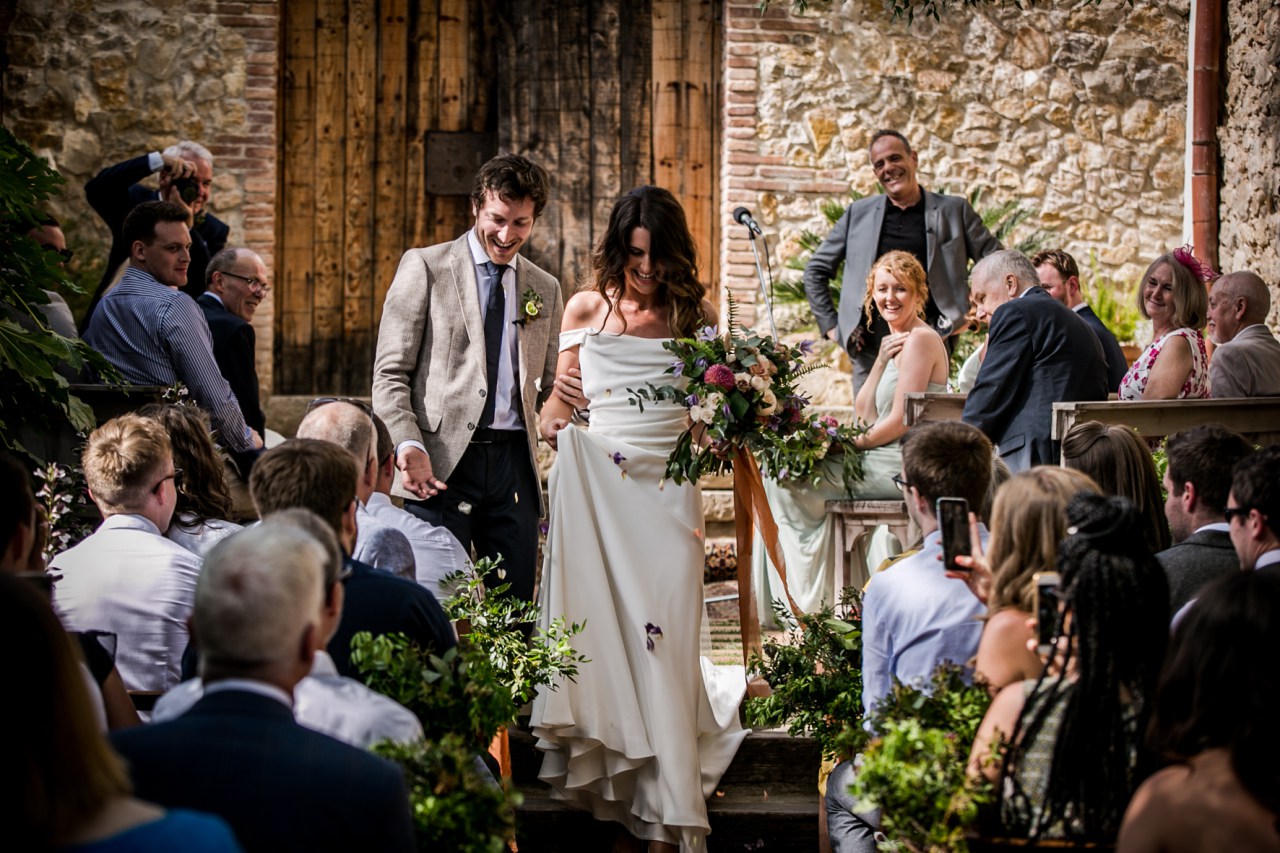 Beautiful bride Gill wore a wedding dress by Halfpenny London | Image by Andreu Doz