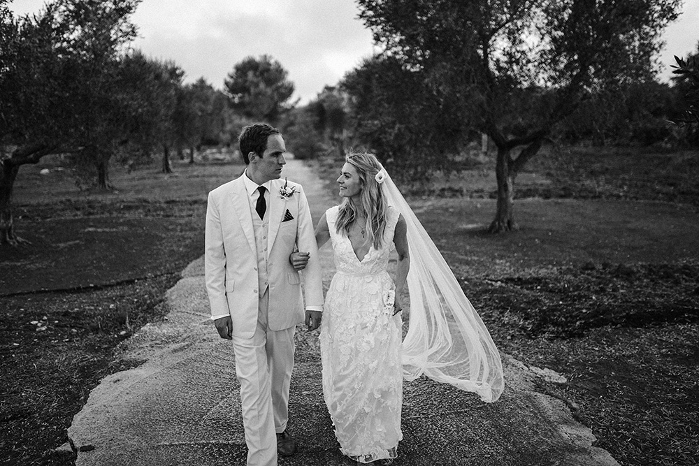 Beautiful bride Jackie wore a wedding dress by Halfpenny London