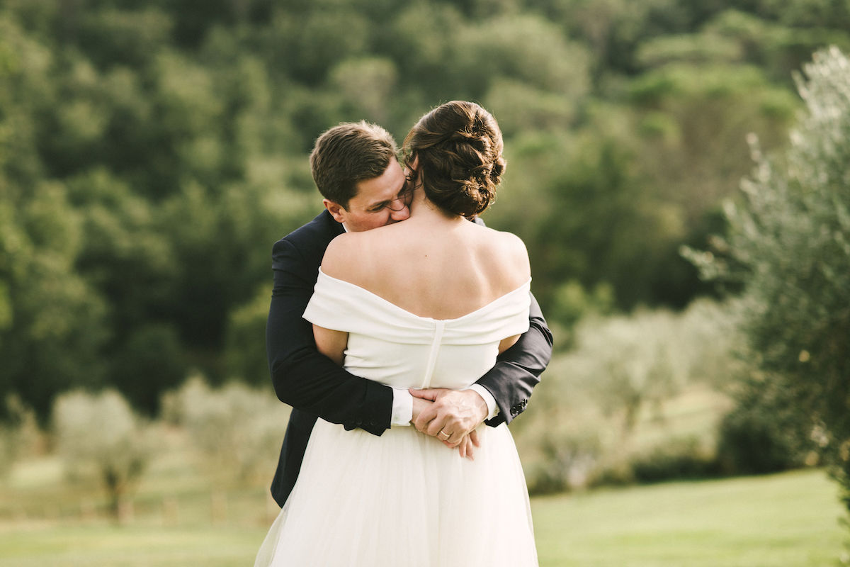 Beautiful bride Lilli wore a wedding dress by Halfpenny London