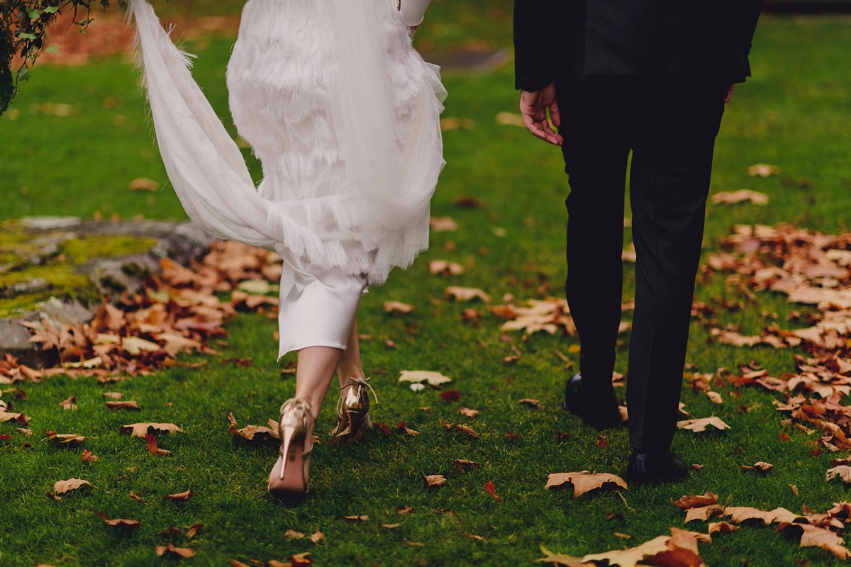 Beautiful bride Leanne wore a wedding dress by Halfpenny London
