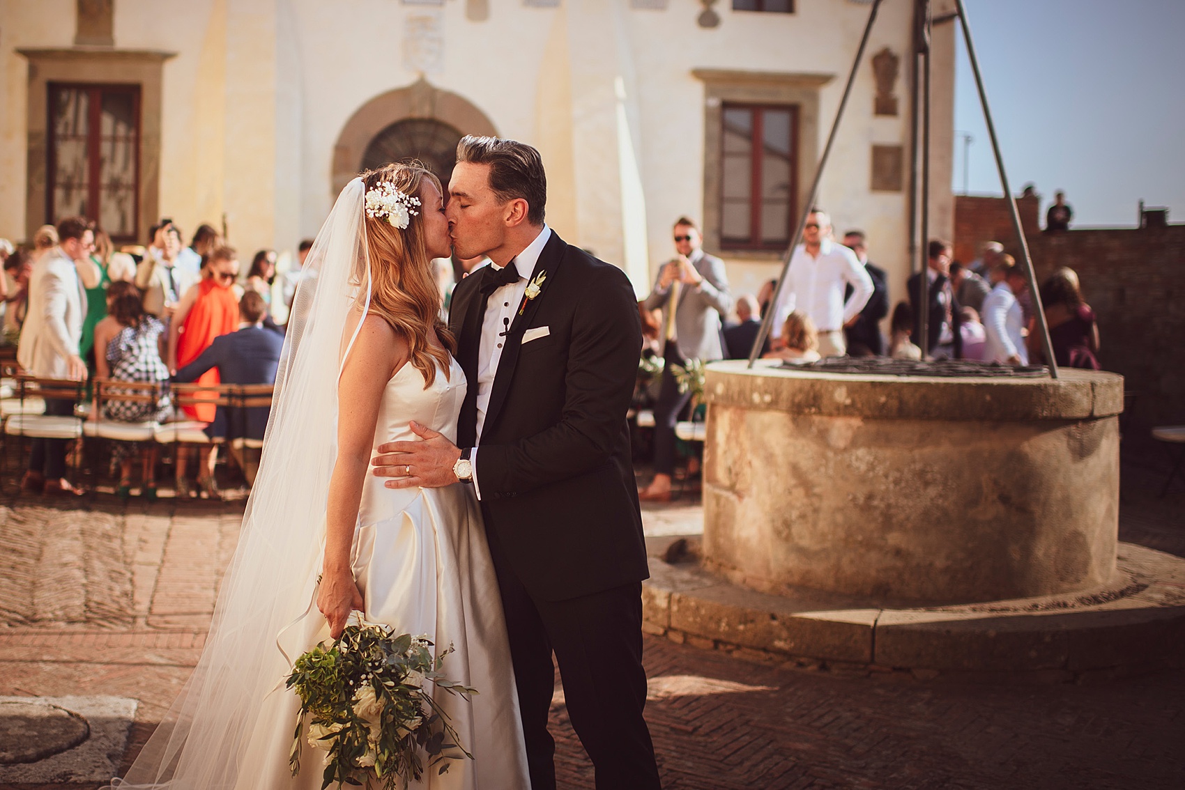 Beautiful bride Samantha wore a wedding dress by Halfpenny London