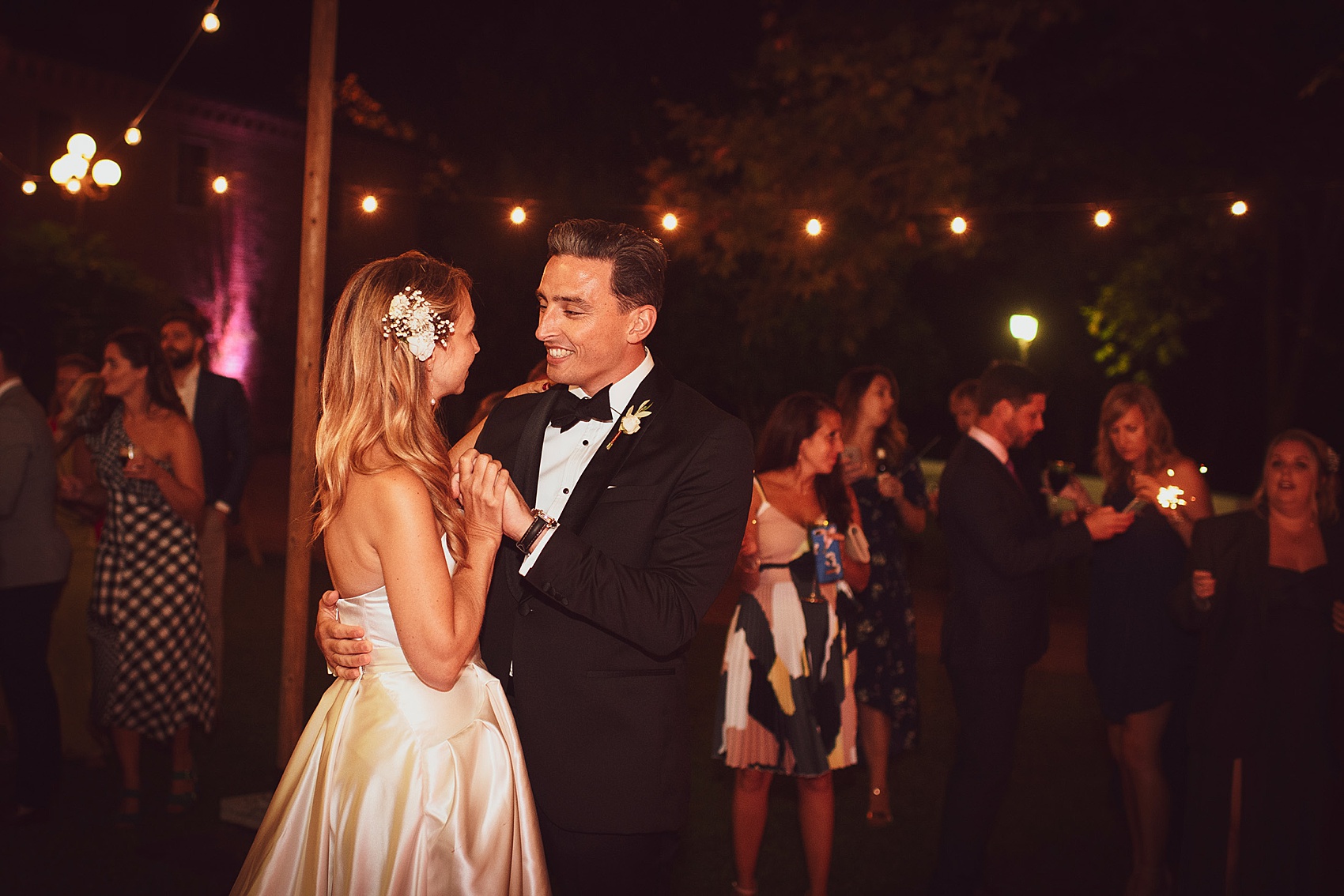 Beautiful bride Samantha wore a wedding dress by Halfpenny London