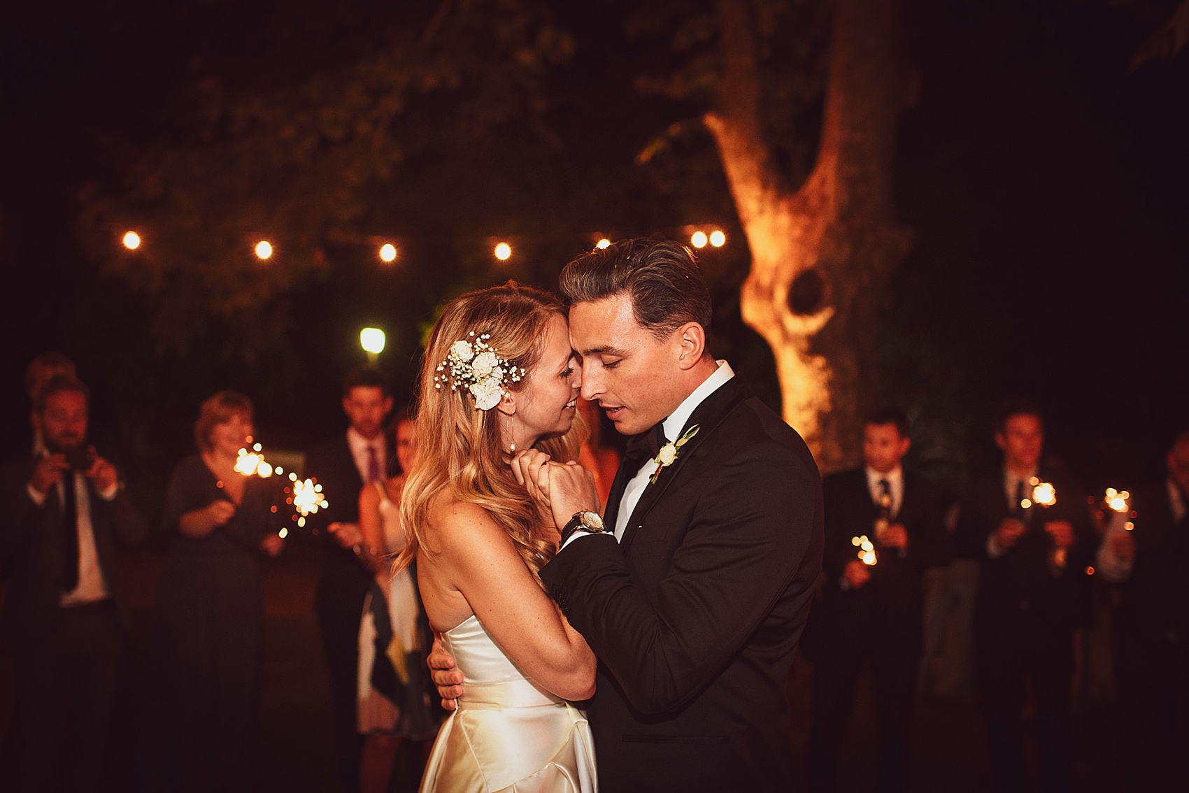Beautiful bride Samantha wore a wedding dress by Halfpenny London
