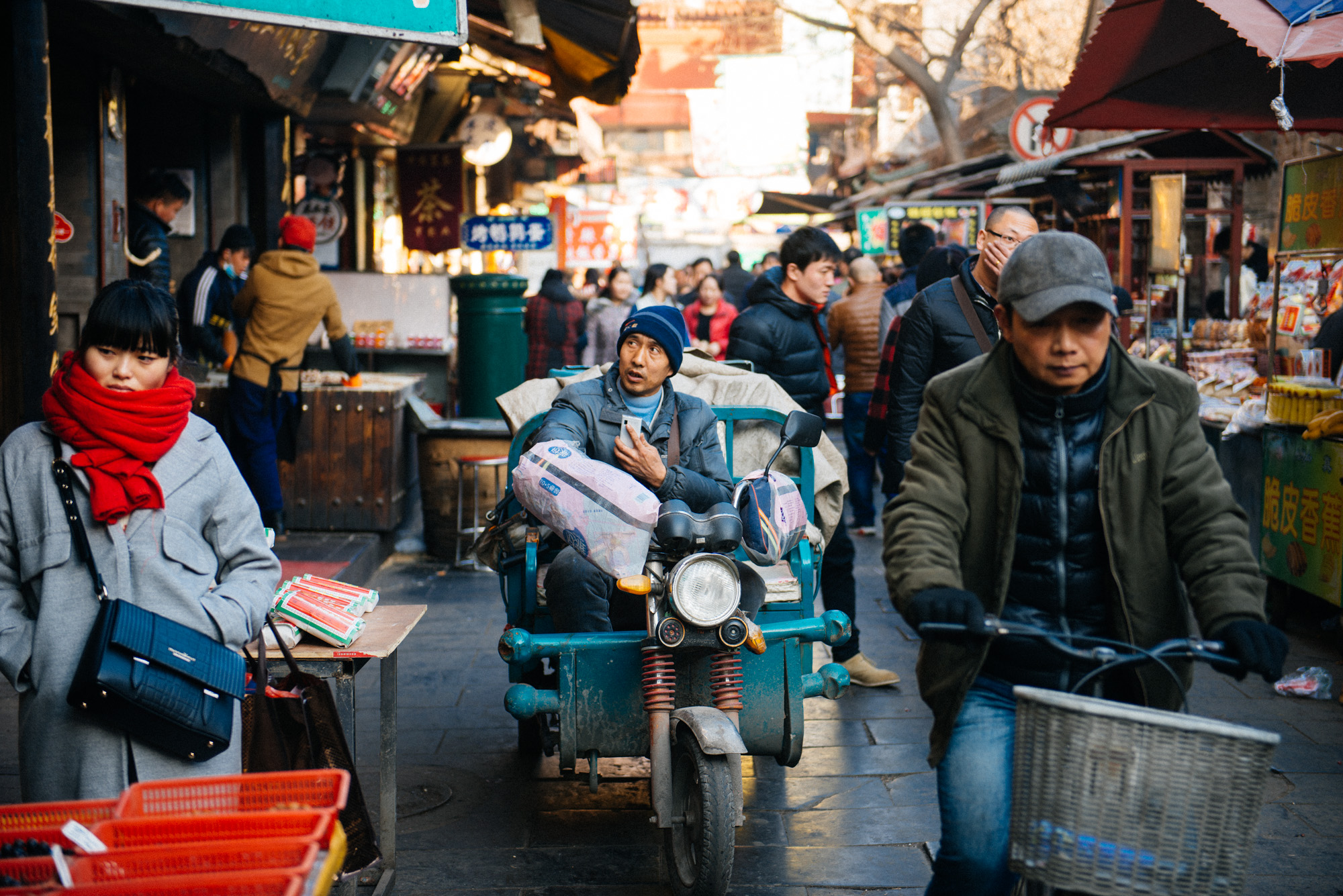 Traffic on the streets was crazy. There were dozens of food stands, hundreds of vehicles and thousands of people competing for the same physical space.