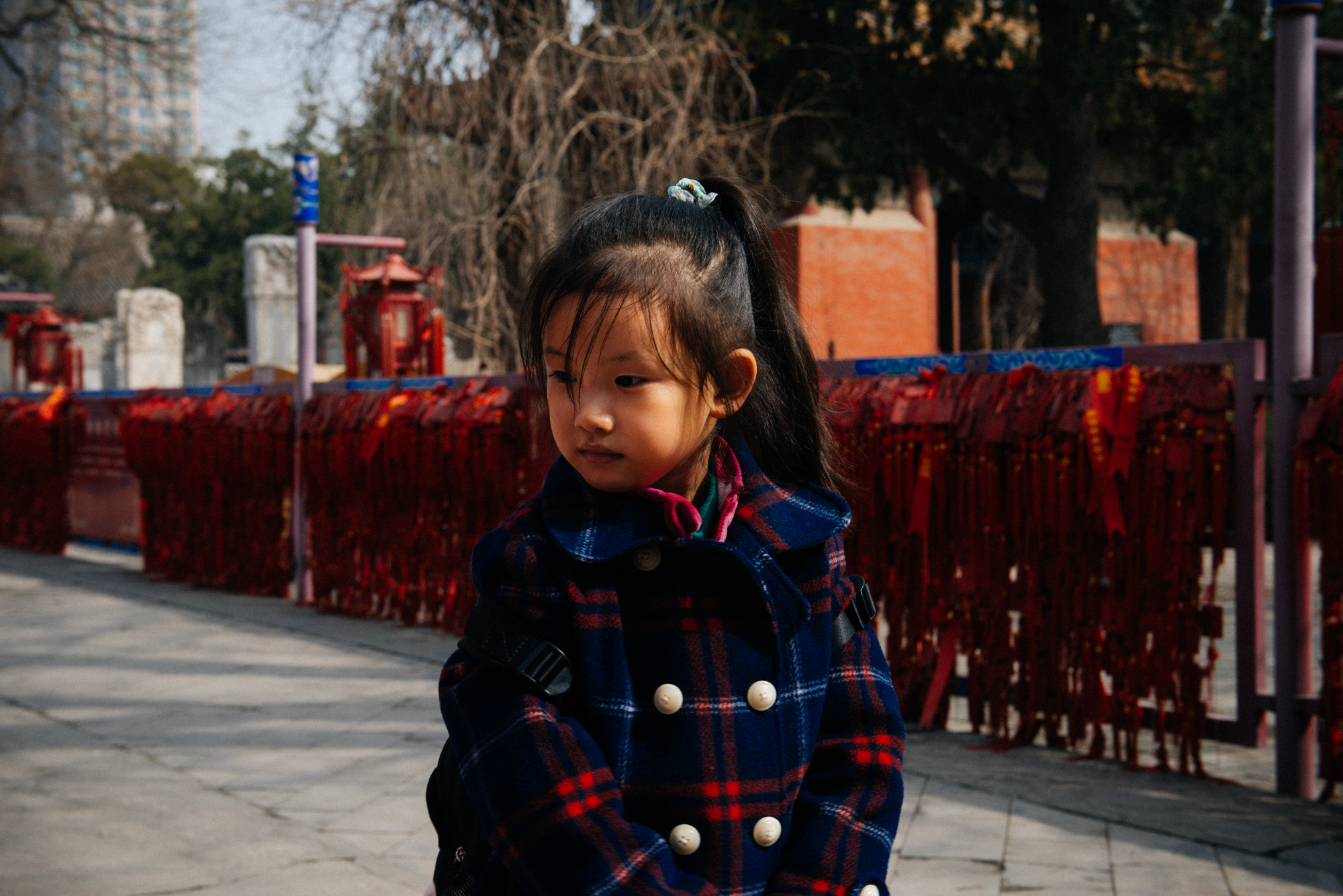 Shy little girl walked past in silence. I wonder if she had a good night's sleep after this visit.