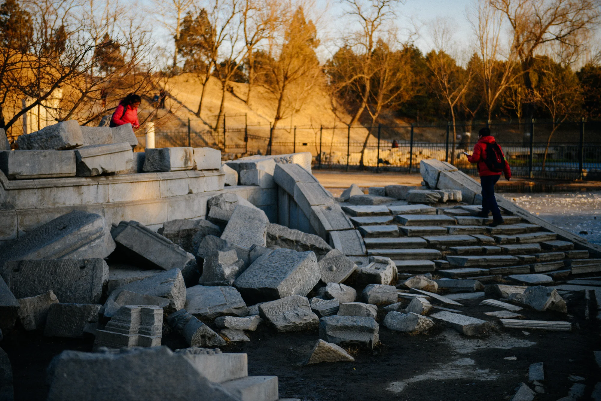 I found it very interesting that visitors were allowed to walk over the ruins, something unthinkable in Italy or Greece these days.
