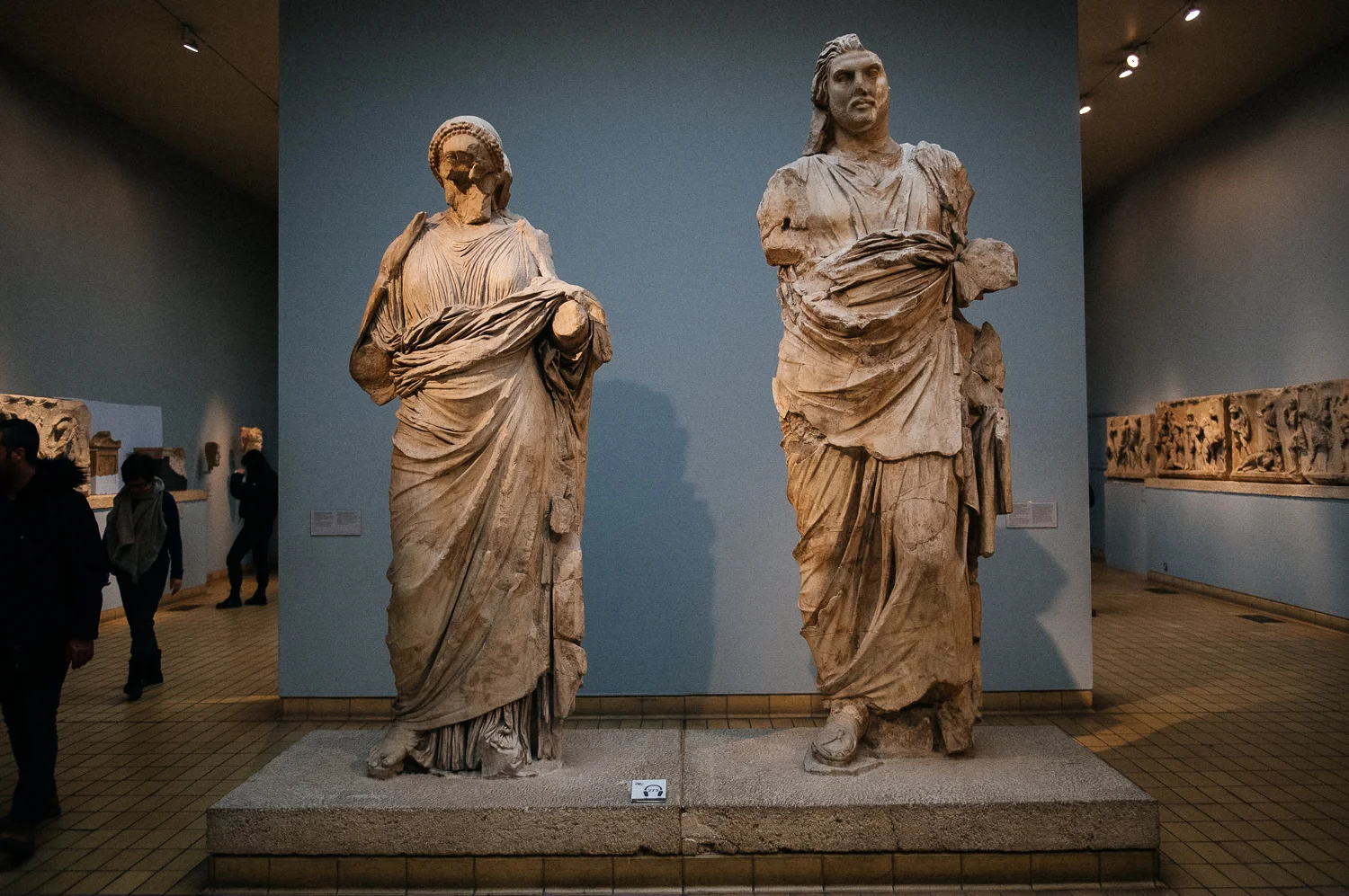 Here are the statues of Artemisia and Maussollos himself, which were at the very top, inside a chariot pulled by four horses. The plaques at the British Museum point out that there is no concrete evidence that these are the images of Artemisa and Maussollos, but it’s likely they are.