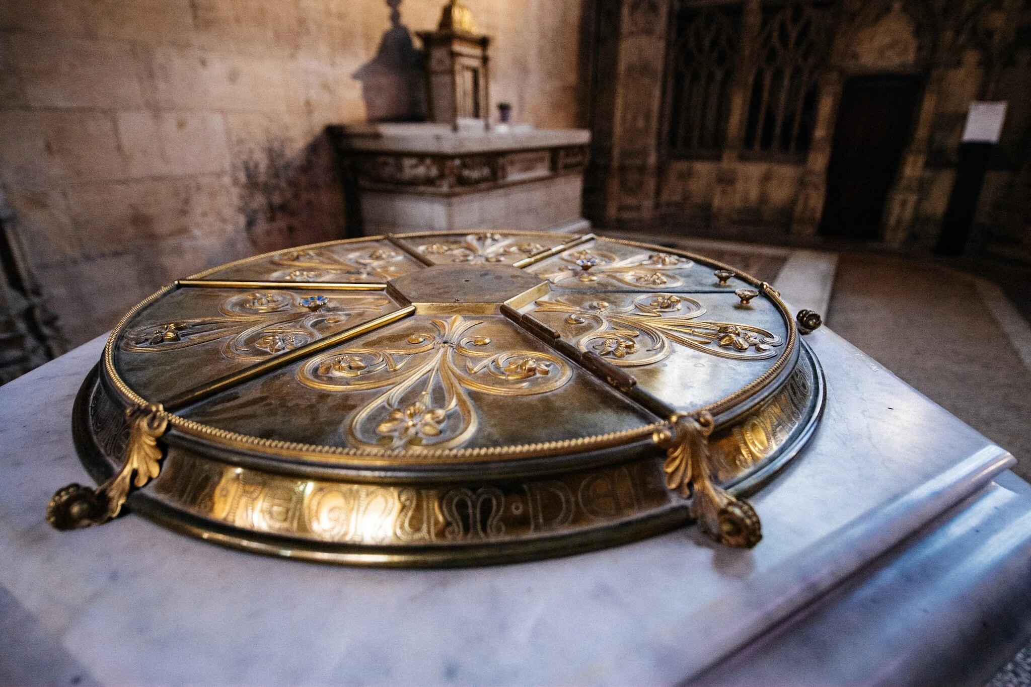 I found this thing interesting. In my research I couldn’t figure out what it is. It looks like a type of pedestal or something.