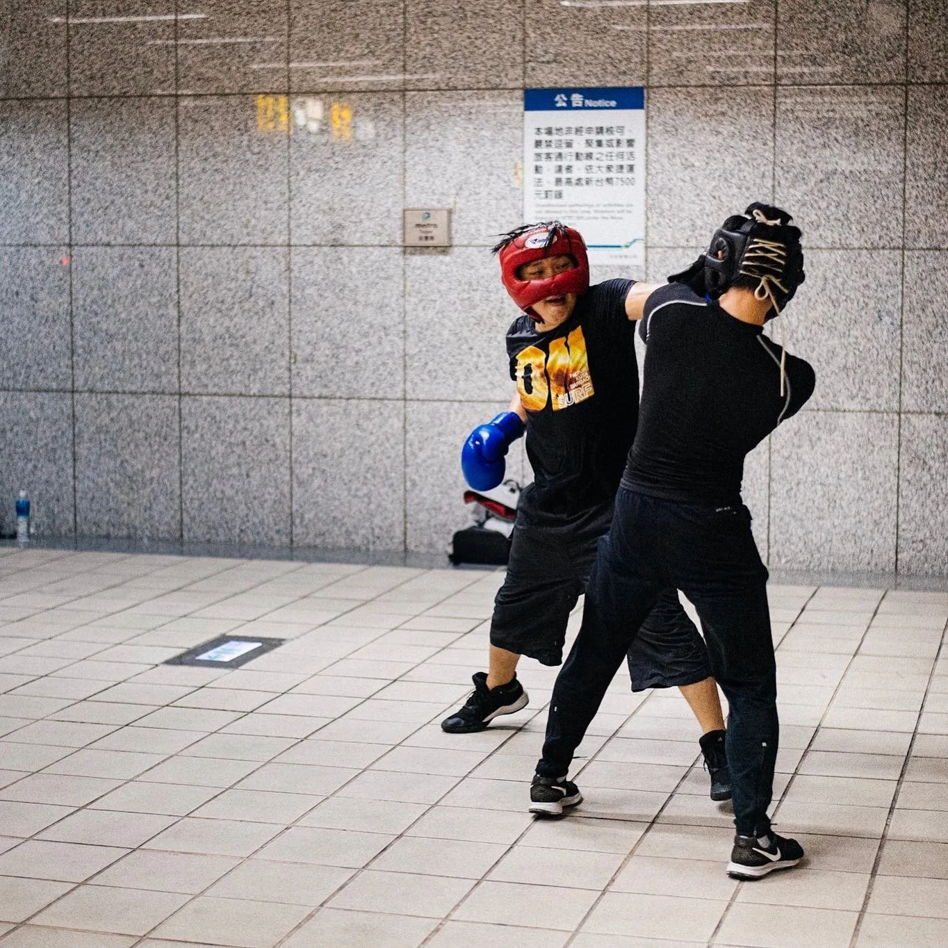 Men box in the subway at Ximen 西门 station in Taipei, Taiwan. The underground stations are a popular location for dancing and other activities. #台湾 #台北 #boxing #地铁 #subway #travel #travelphotography #traveladdict #travelpic #travelpics #traveltheworld