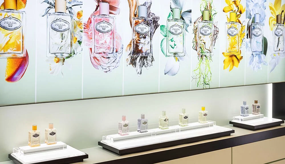 Prada-Beauty-first-pop-up-at-Paris-CDG3.jpg