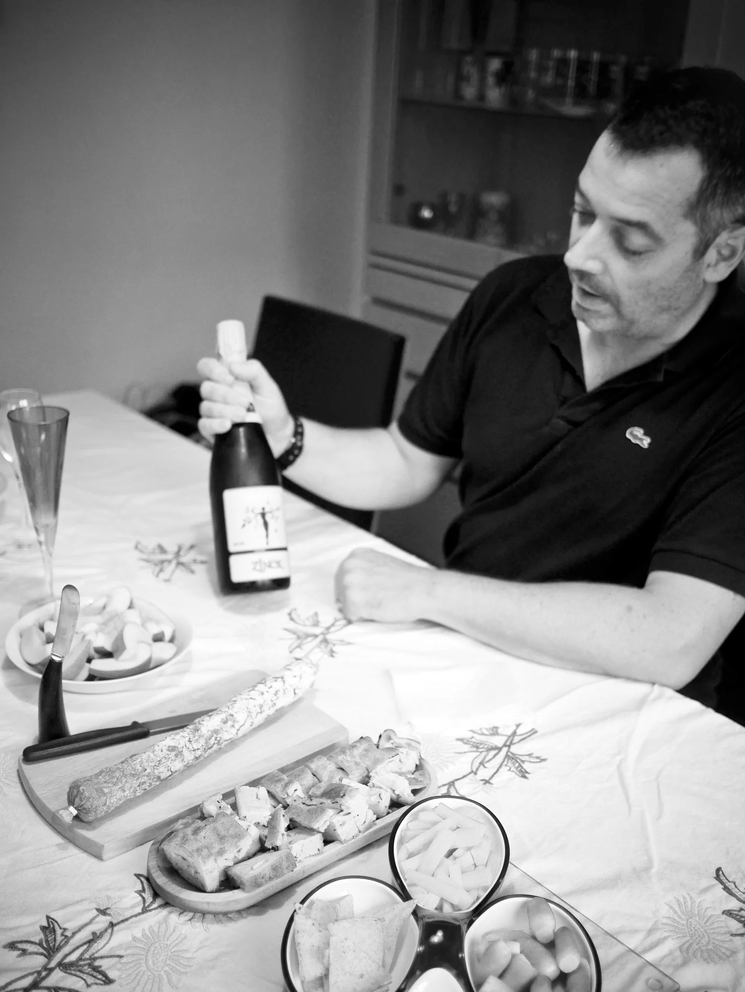 Christoph introducing a crémant d'Alsace, domaine Zinck.