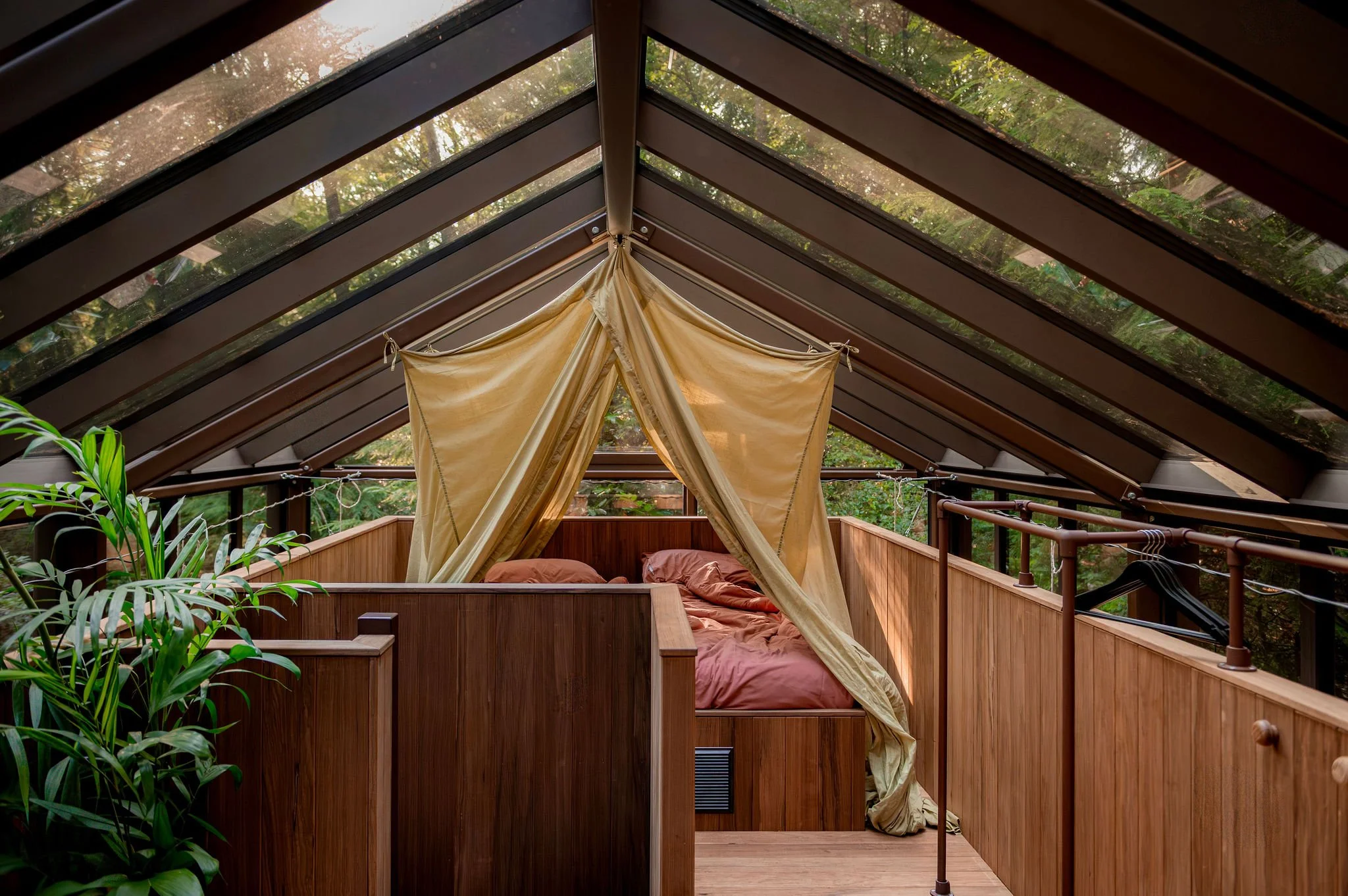 WhereSheGoesXGetawayDeluxeHetNest61.jpg