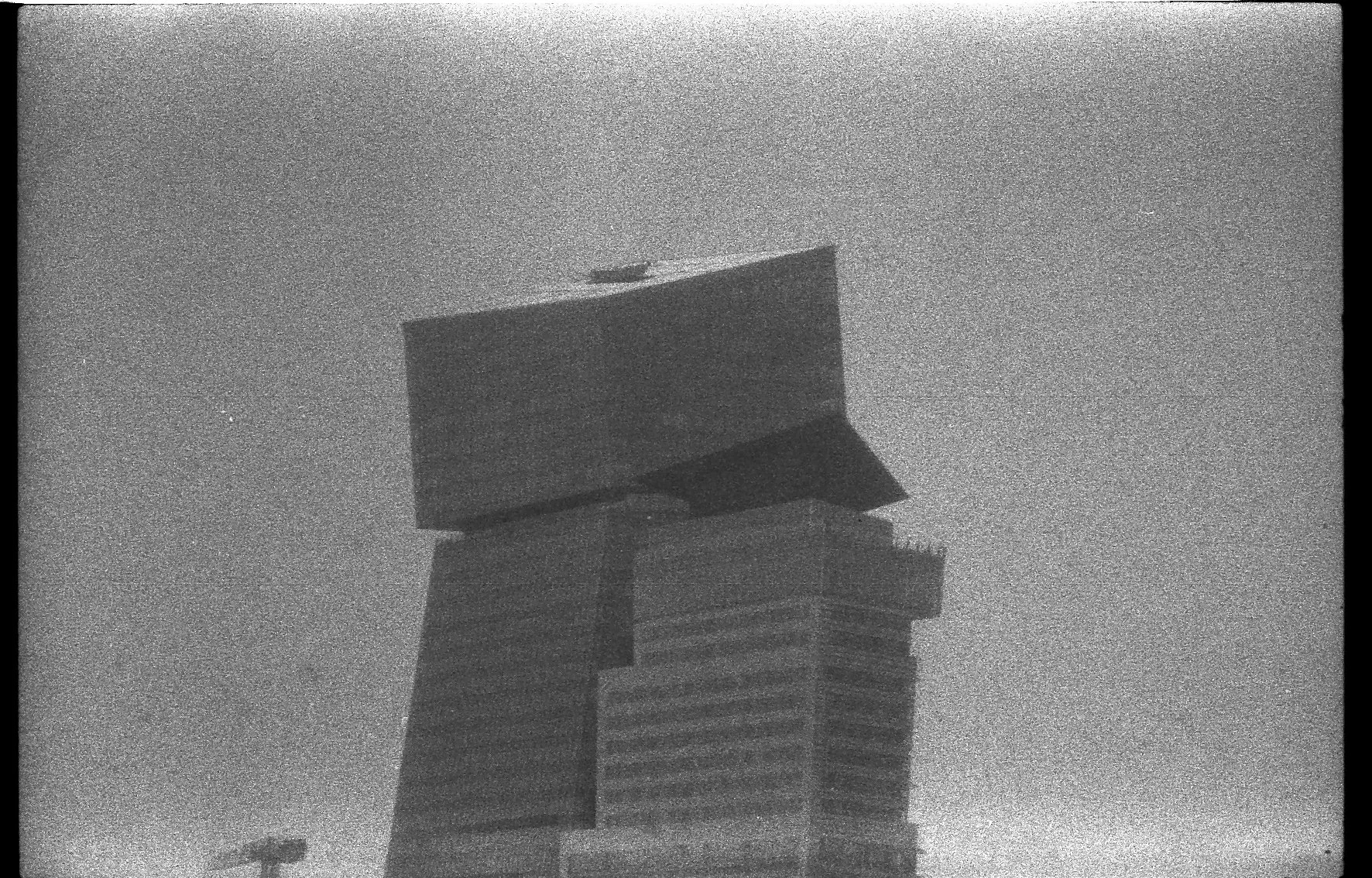 PARIS 2025 towers-69 copy.jpg