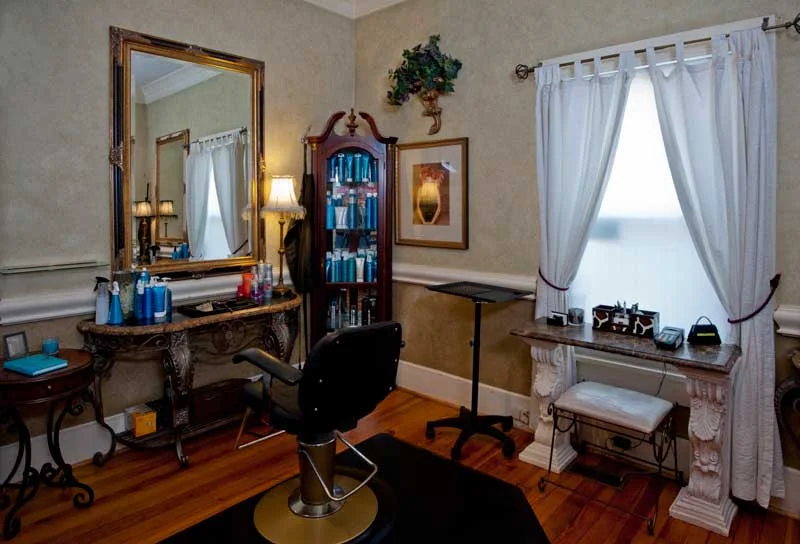 Comfortable Styling Suites