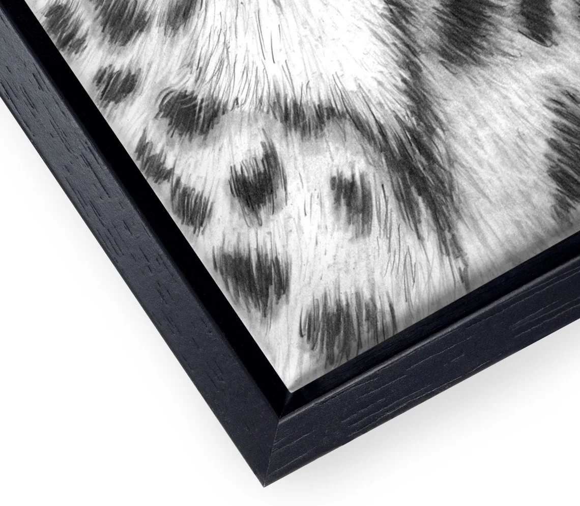 detail-black-PDP-framed-canvas-24x16-1140x1140-ukie-20220805.jpg