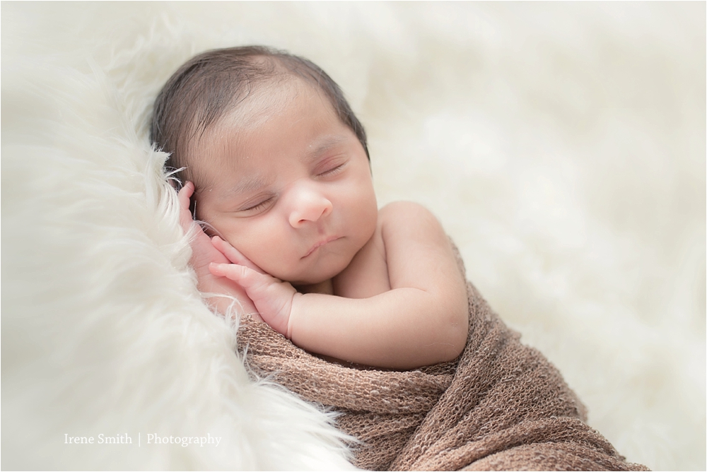 Newborn-Photography-Cranberry-Township-Pennsylvania_0003.jpg