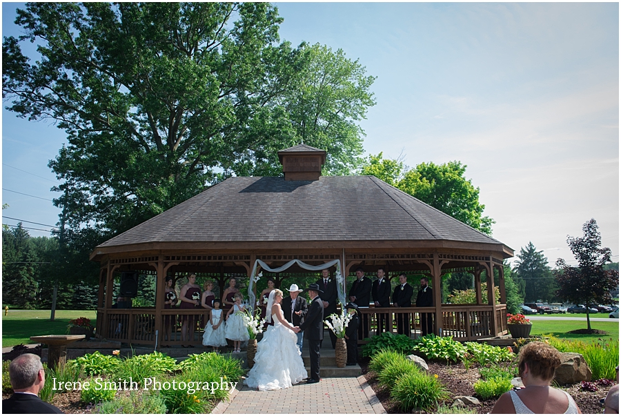 Lake-Latonka-Pennsylvania-Wedding-Irene-Smith-Photography_0019.jpg