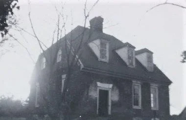 The unoccupied Manor