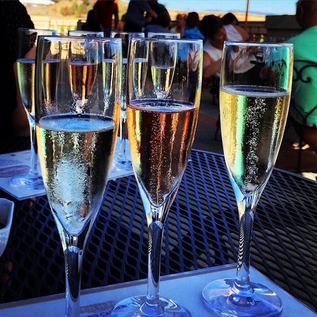 The season of all that sparkles. #champagne #domainecarneros  #concierge #winetour #vacation #letusdothework #enjoynapa #holidays #sparkles #festive #toast