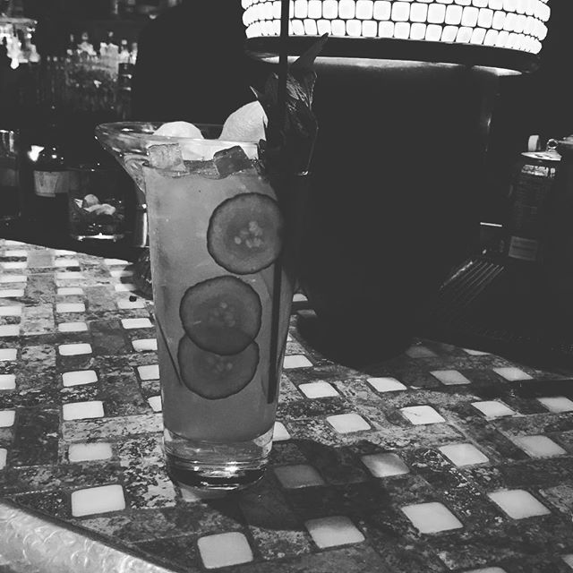 Needed break from all the wine. Best cocktail spot in Napa is undeniably @thegooseandgander #enjoynapa #sundayfunday #mixology #vacation #hiddengem #letusdothework #visitnapavalley