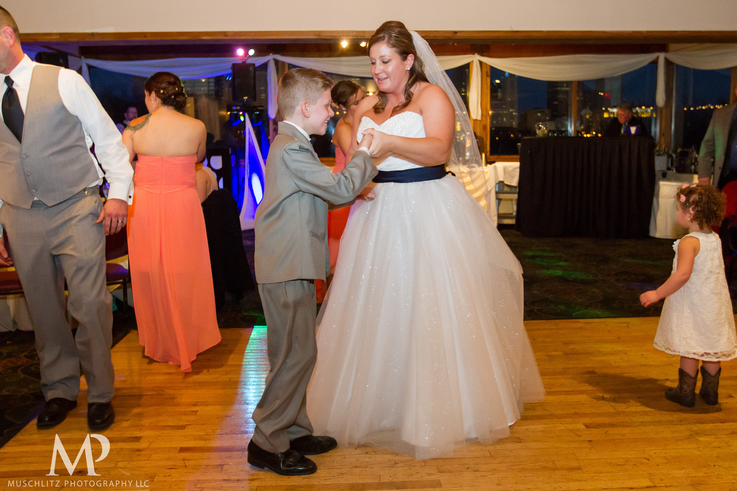 the-boathouse-wedding-columbus-077.JPG