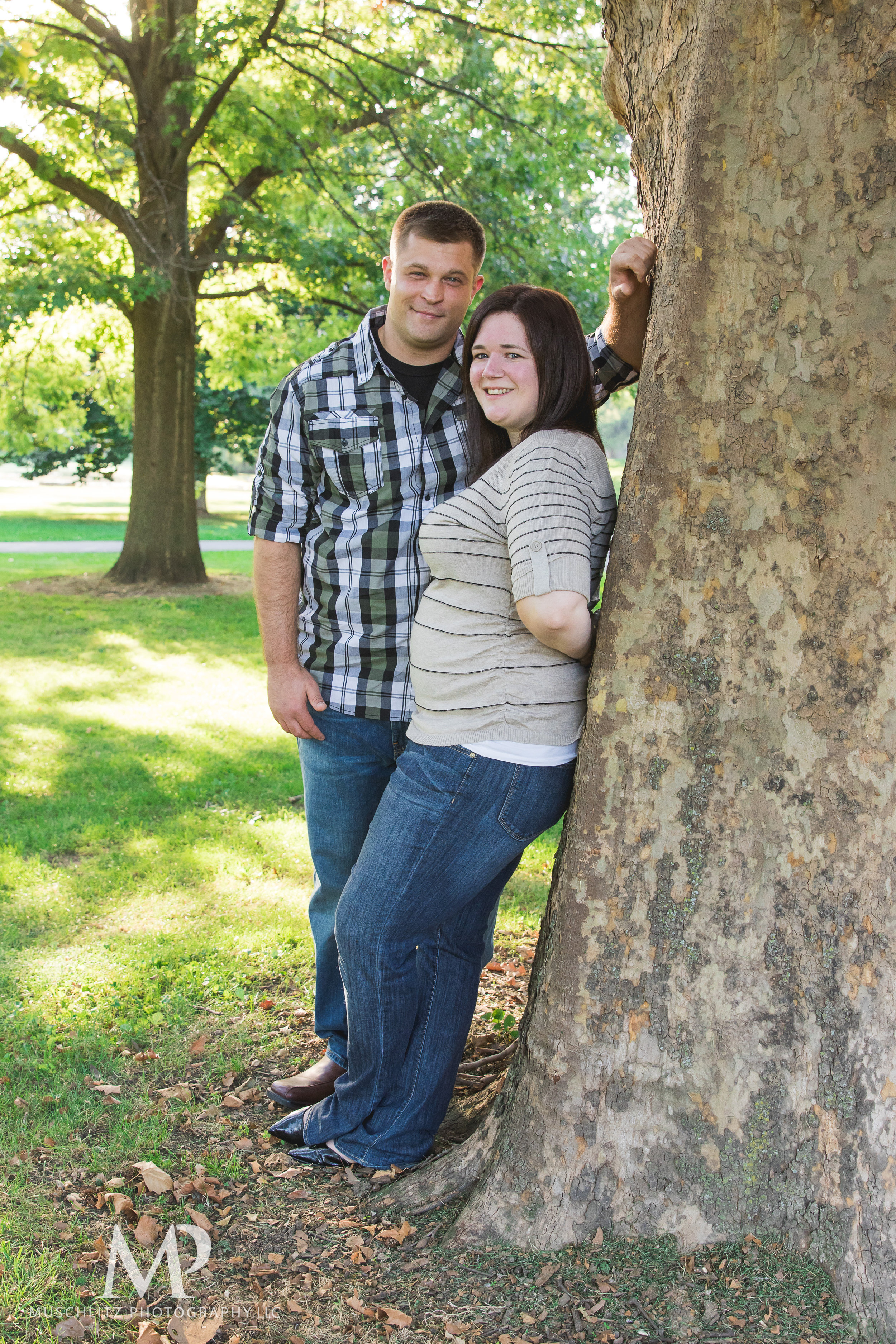 schiller-park-german-village-columbus-ohio-engagement-portrait-session-muschlitz-photography-001.JPG