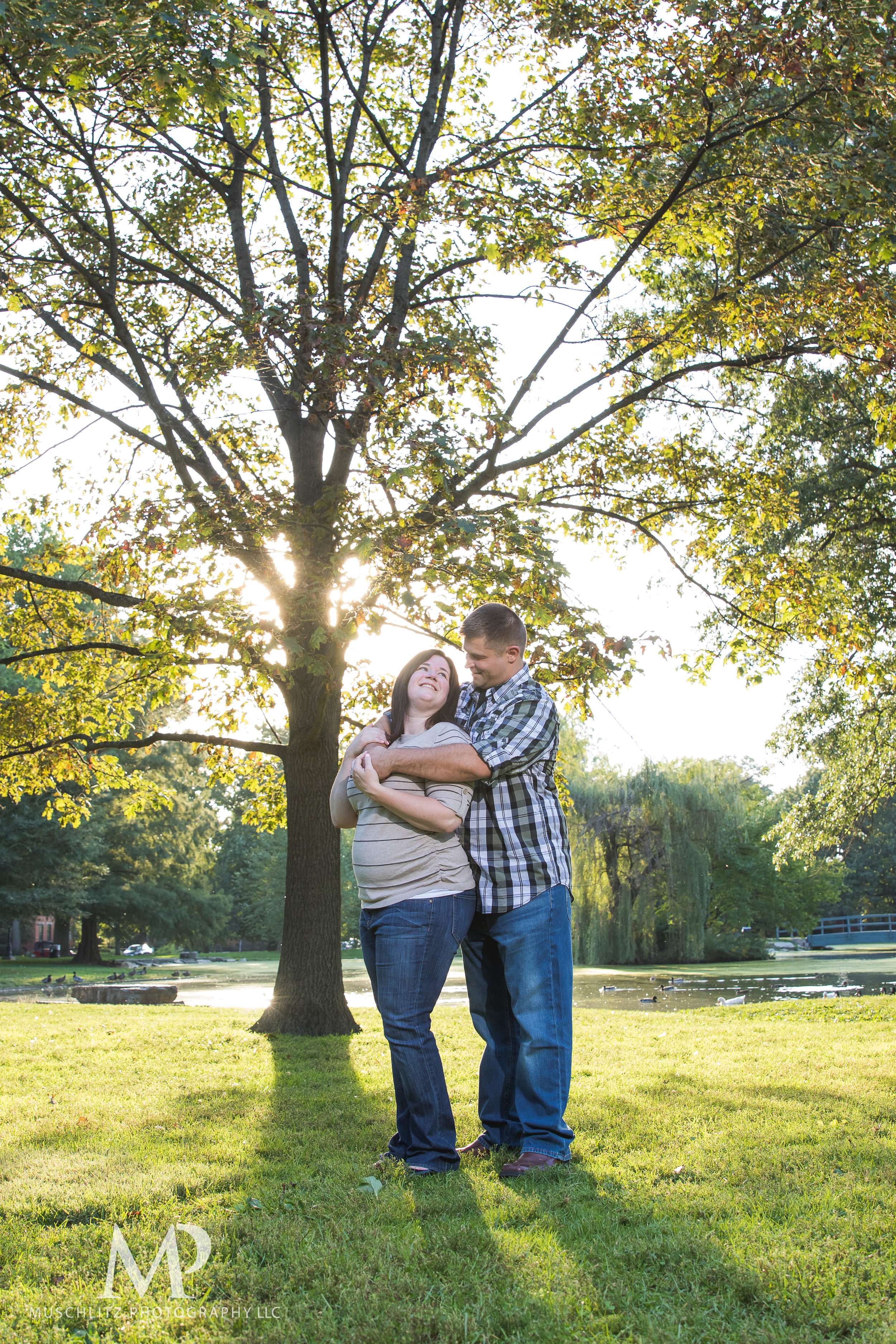 schiller-park-german-village-columbus-ohio-engagement-portrait-session-muschlitz-photography-004.JPG